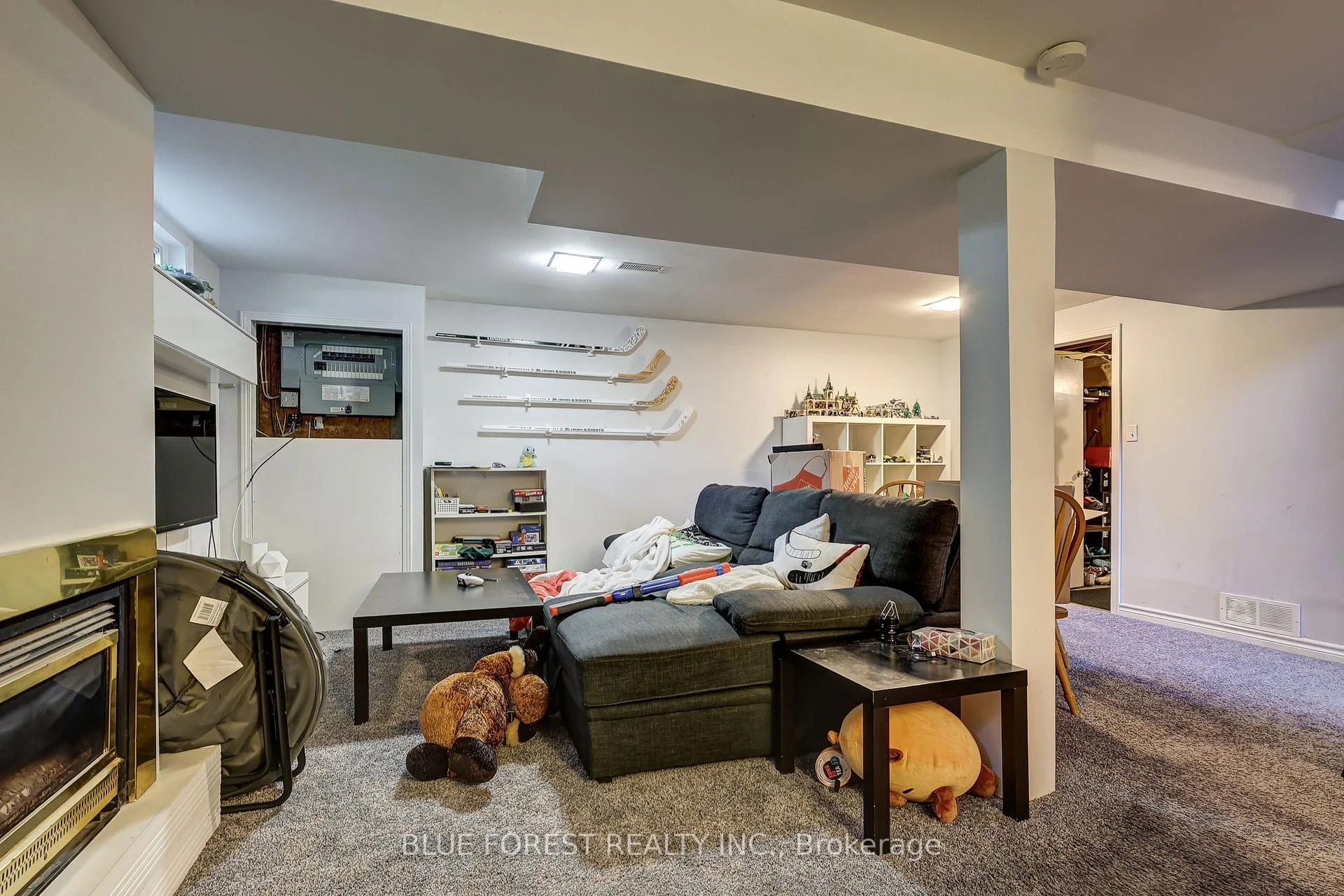 Photo 55 of 1674 Aldersbrook Road, London, North F — HOMEH