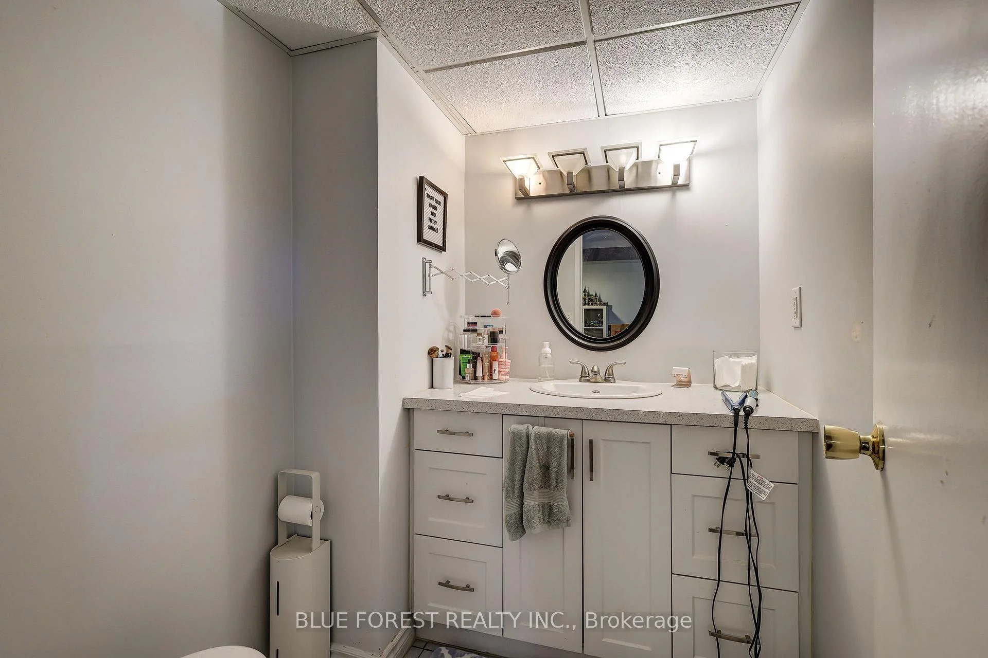 Photo 59 of 1674 Aldersbrook Road, London, North F — HOMEH