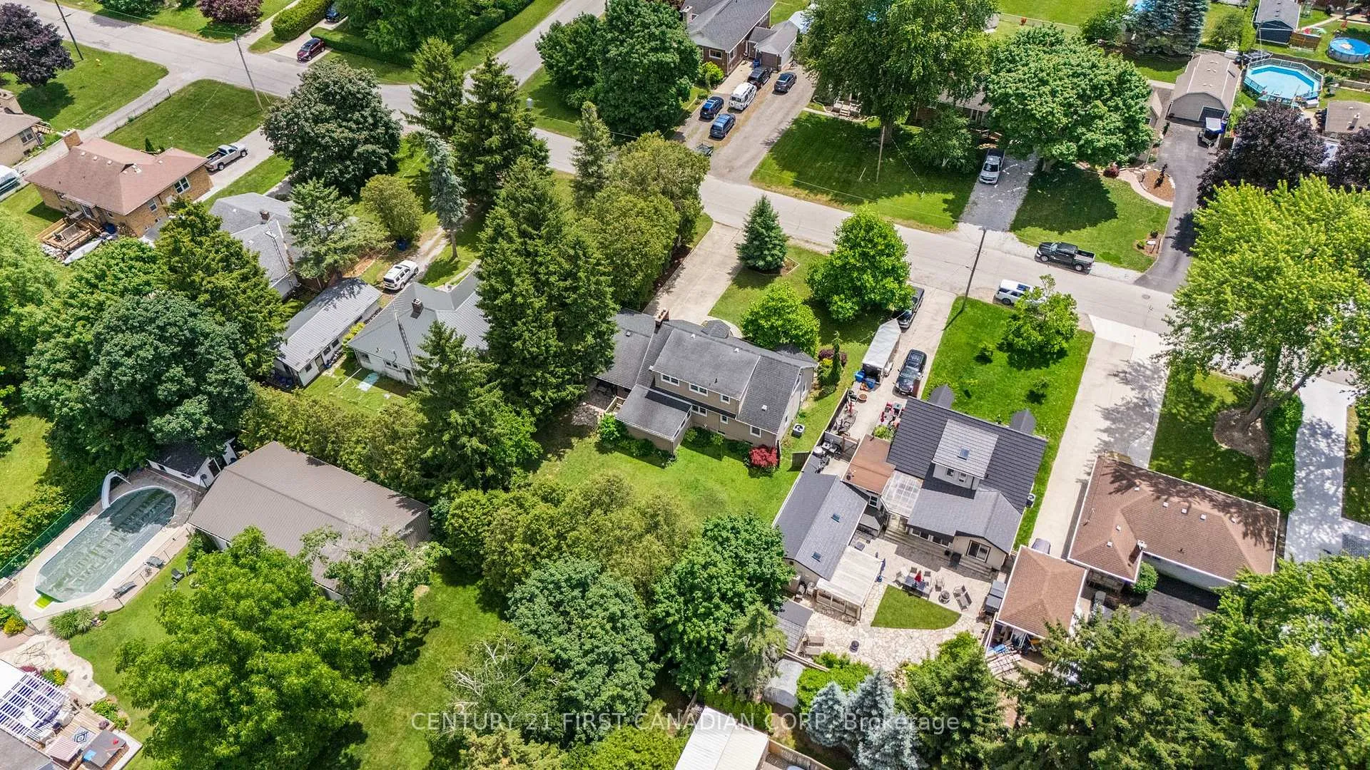 Photo 42 of 9 O'Brien Drive, Chatham-Kent, Chatham — HOMEH