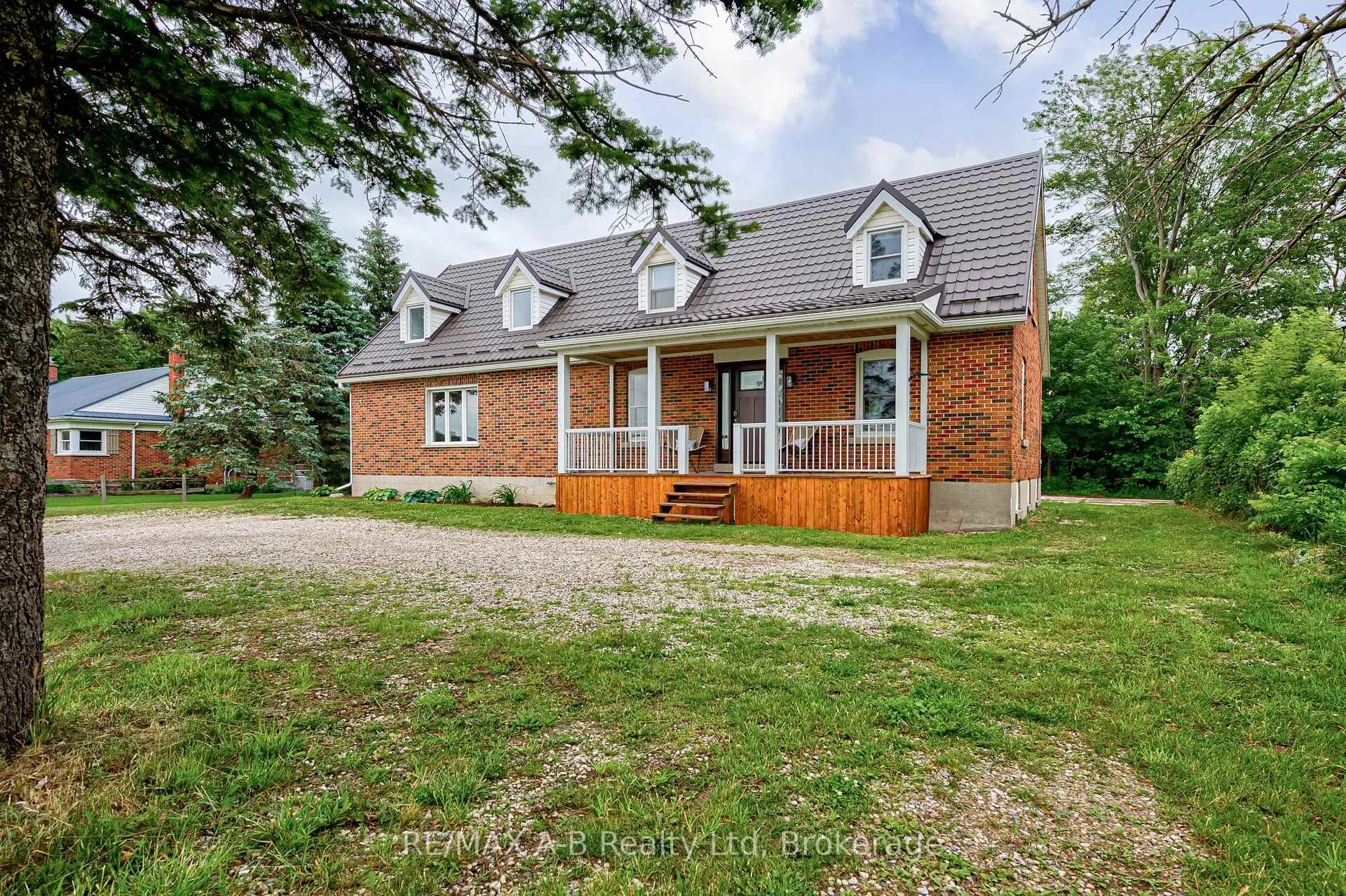 Photo 2 of 2927 Line 34, Perth East, North Easthope — HOMEH