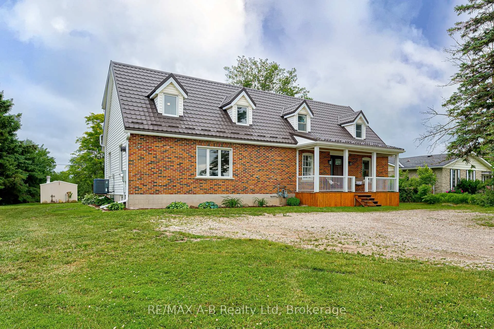 Photo 3 of 2927 Line 34, Perth East, North Easthope — HOMEH