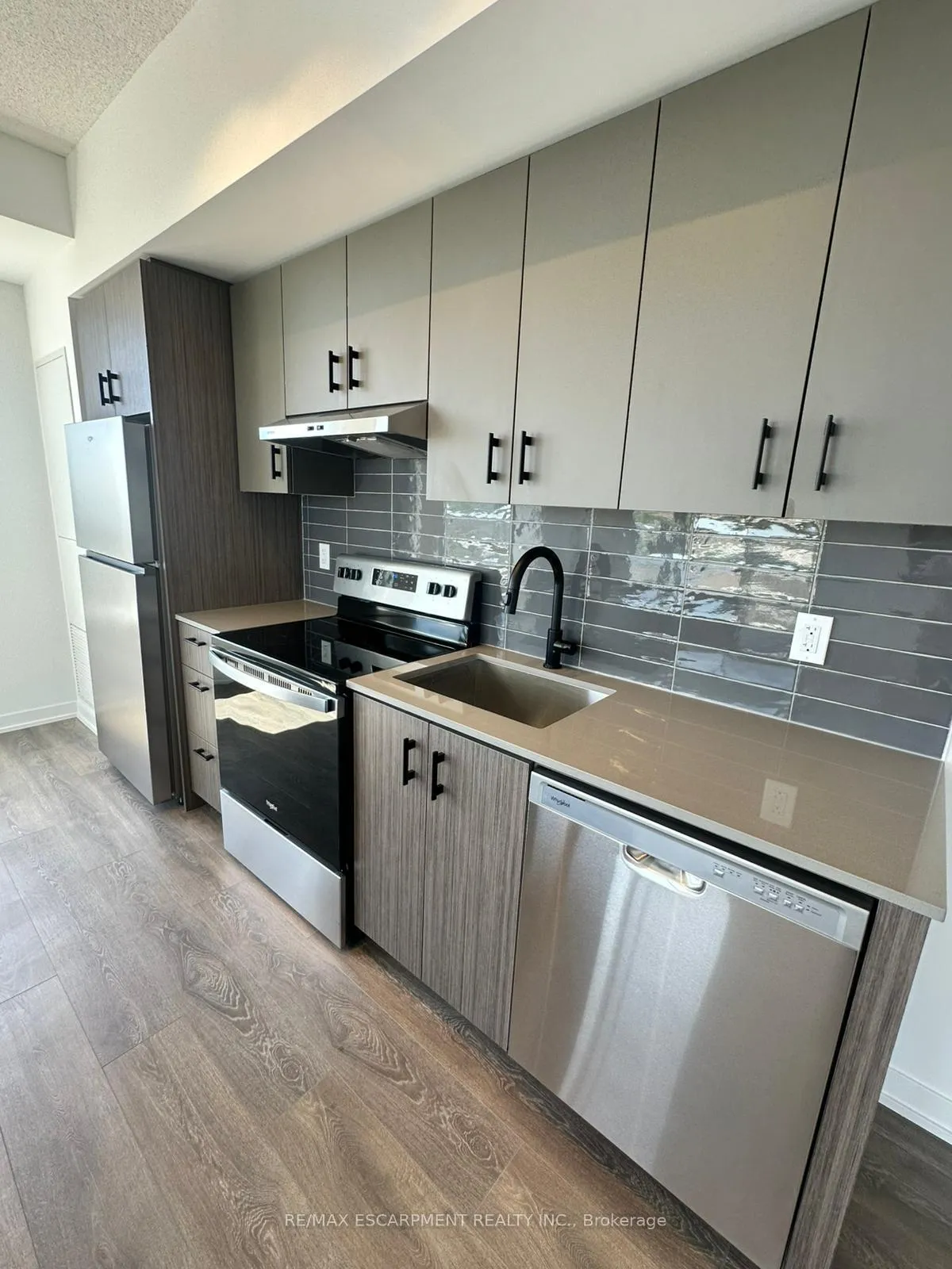 Photo 13 of Unit C1408, 4878 Powers Common, Burlington, Alton — HOMEH