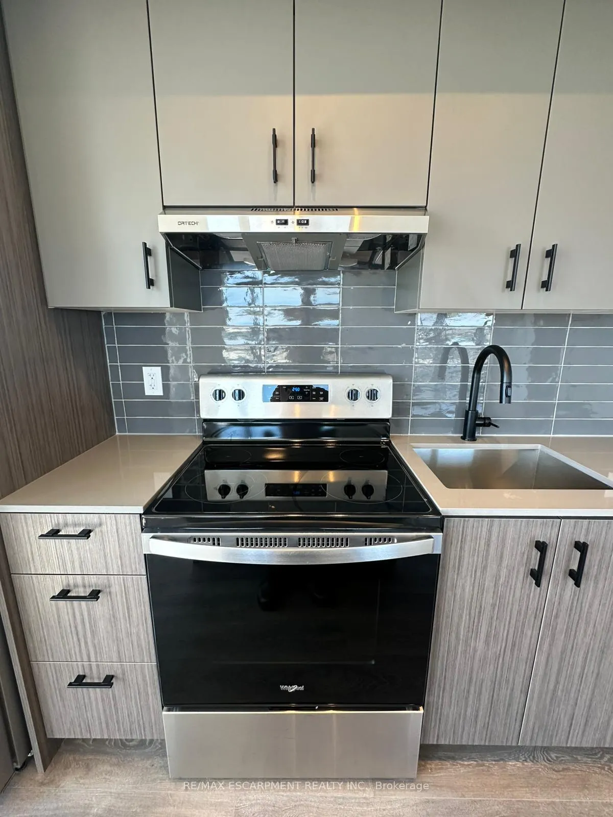 Photo 14 of Unit C1408, 4878 Powers Common, Burlington, Alton — HOMEH