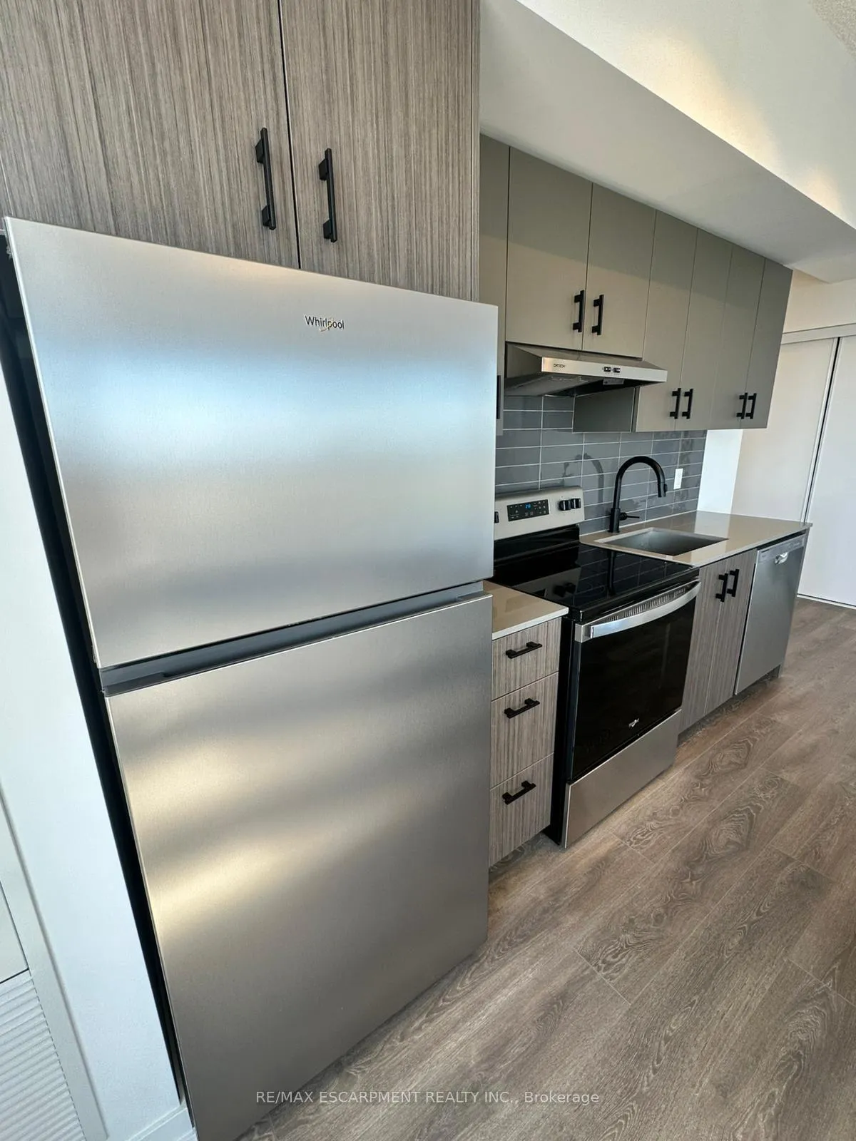Photo 15 of Unit C1408, 4878 Powers Common, Burlington, Alton — HOMEH