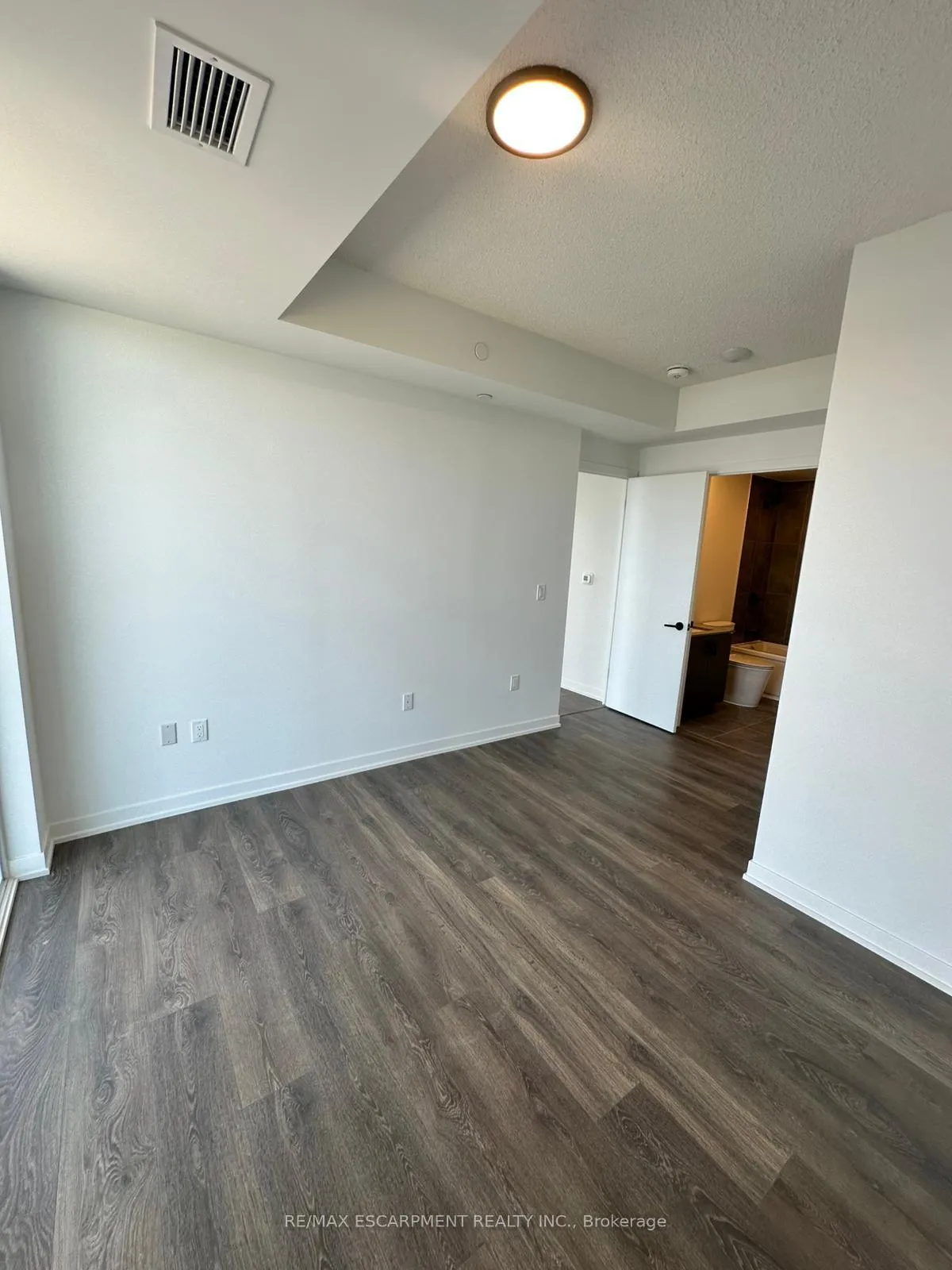 Photo 18 of Unit C1408, 4878 Powers Common, Burlington, Alton — HOMEH