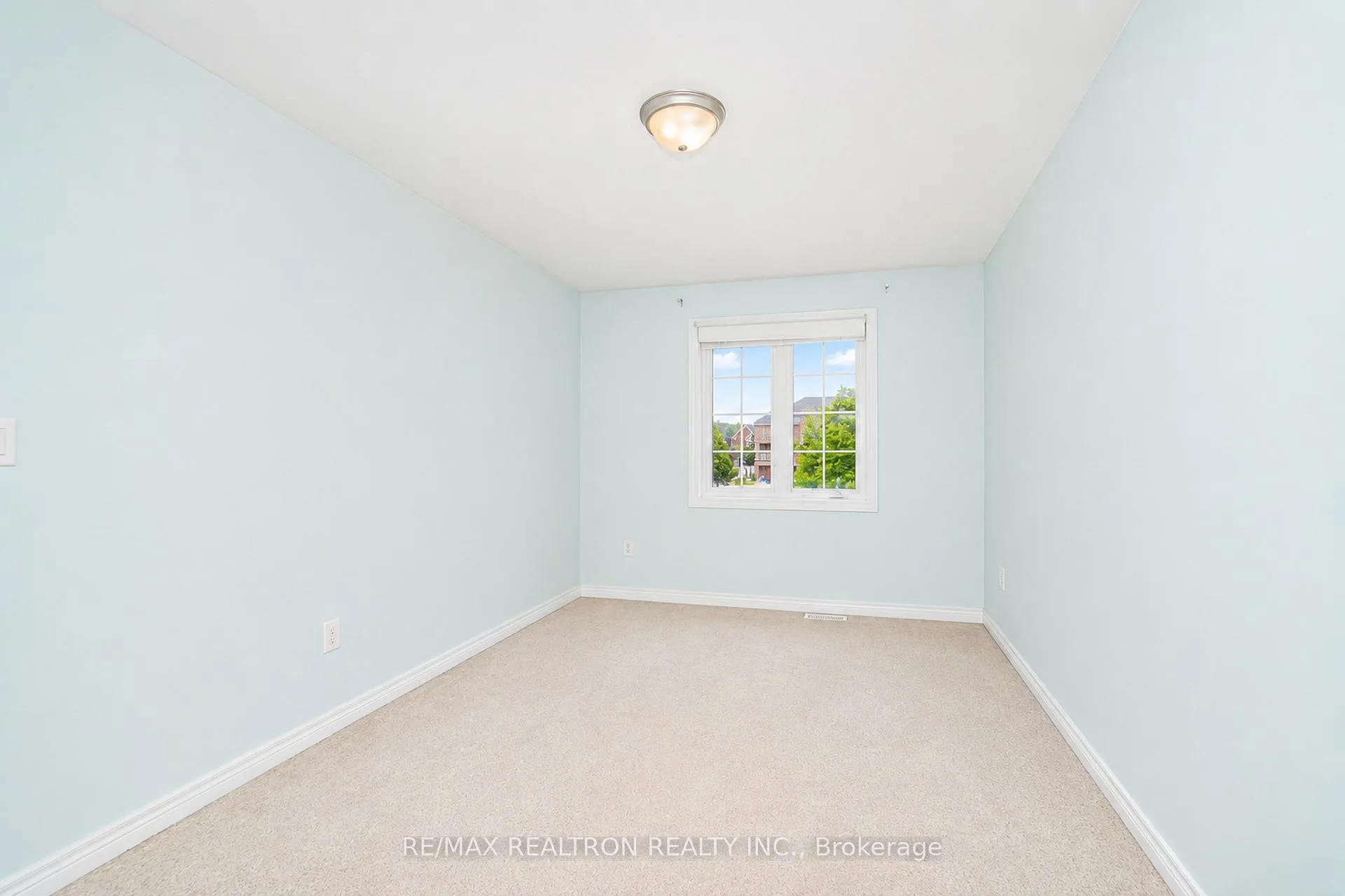Photo 20 of 8 Maidstone Way, Whitby, Taunton North — HOMEH