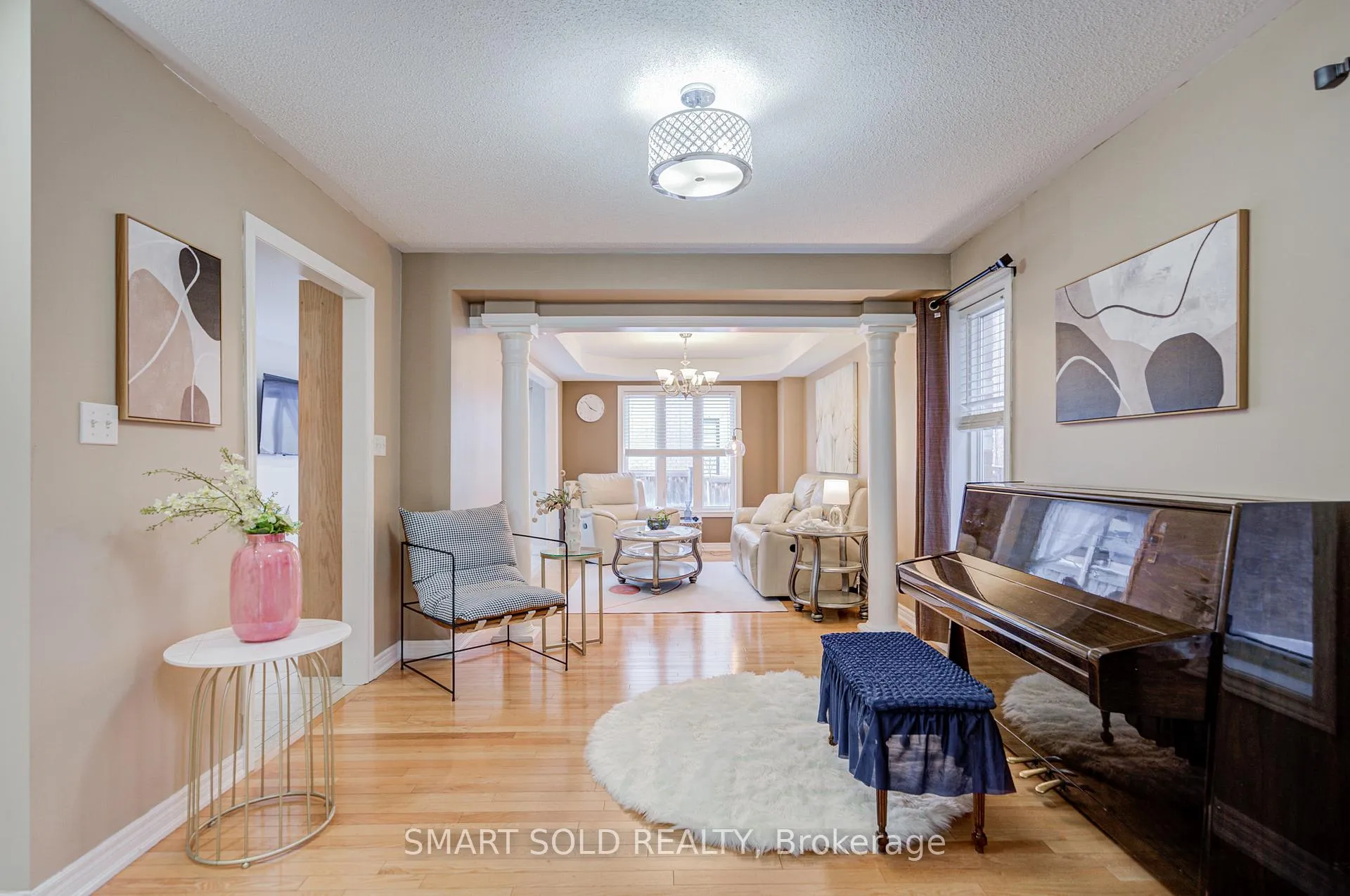 Photo 9 of 16 Lealinds Road, Vaughan, Patterson — HOMEH