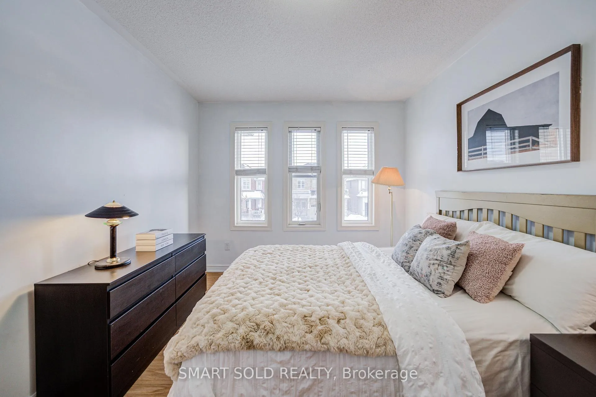 Photo 28 of 16 Lealinds Road, Vaughan, Patterson — HOMEH