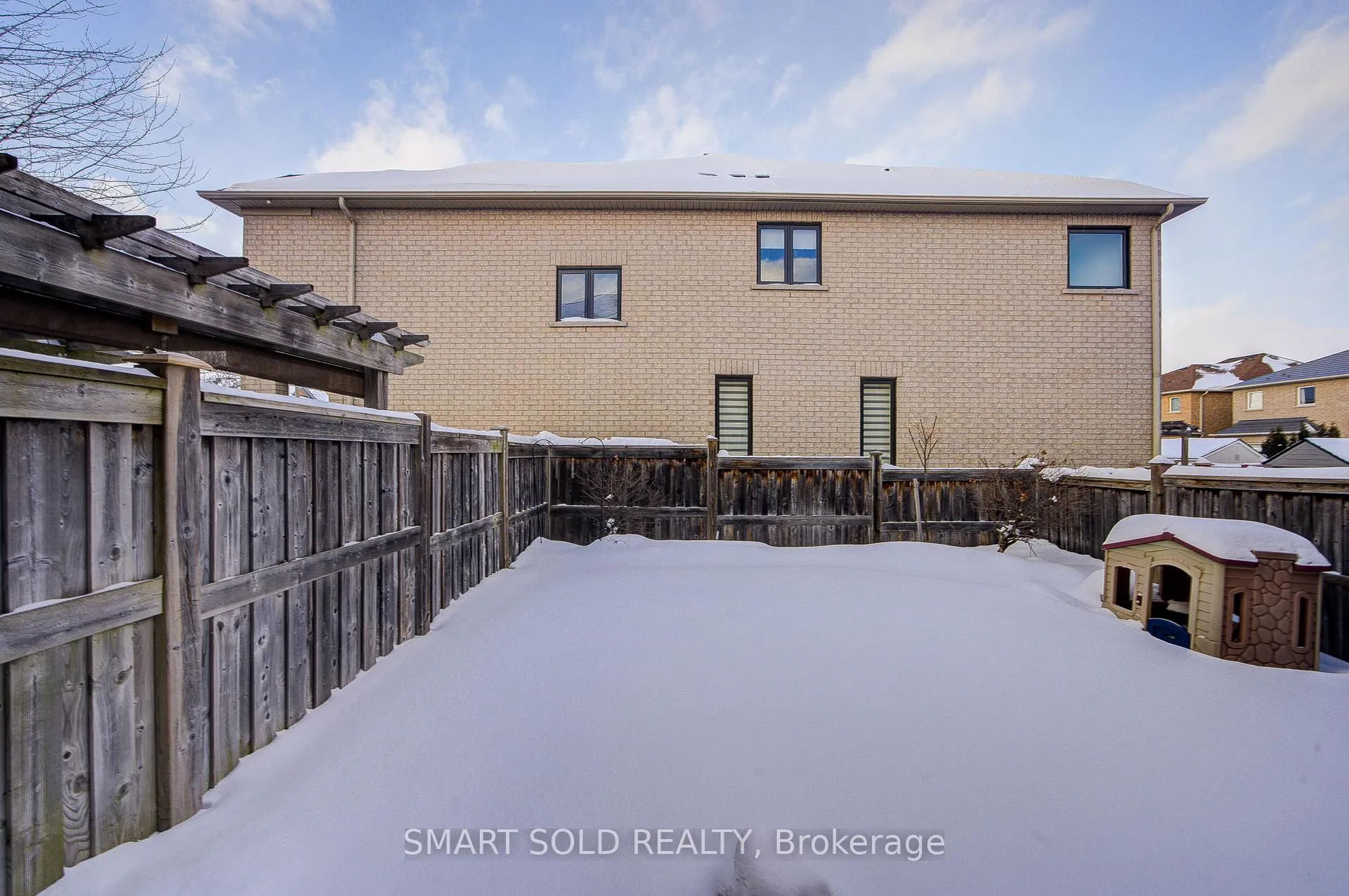 Photo 40 of 16 Lealinds Road, Vaughan, Patterson — HOMEH