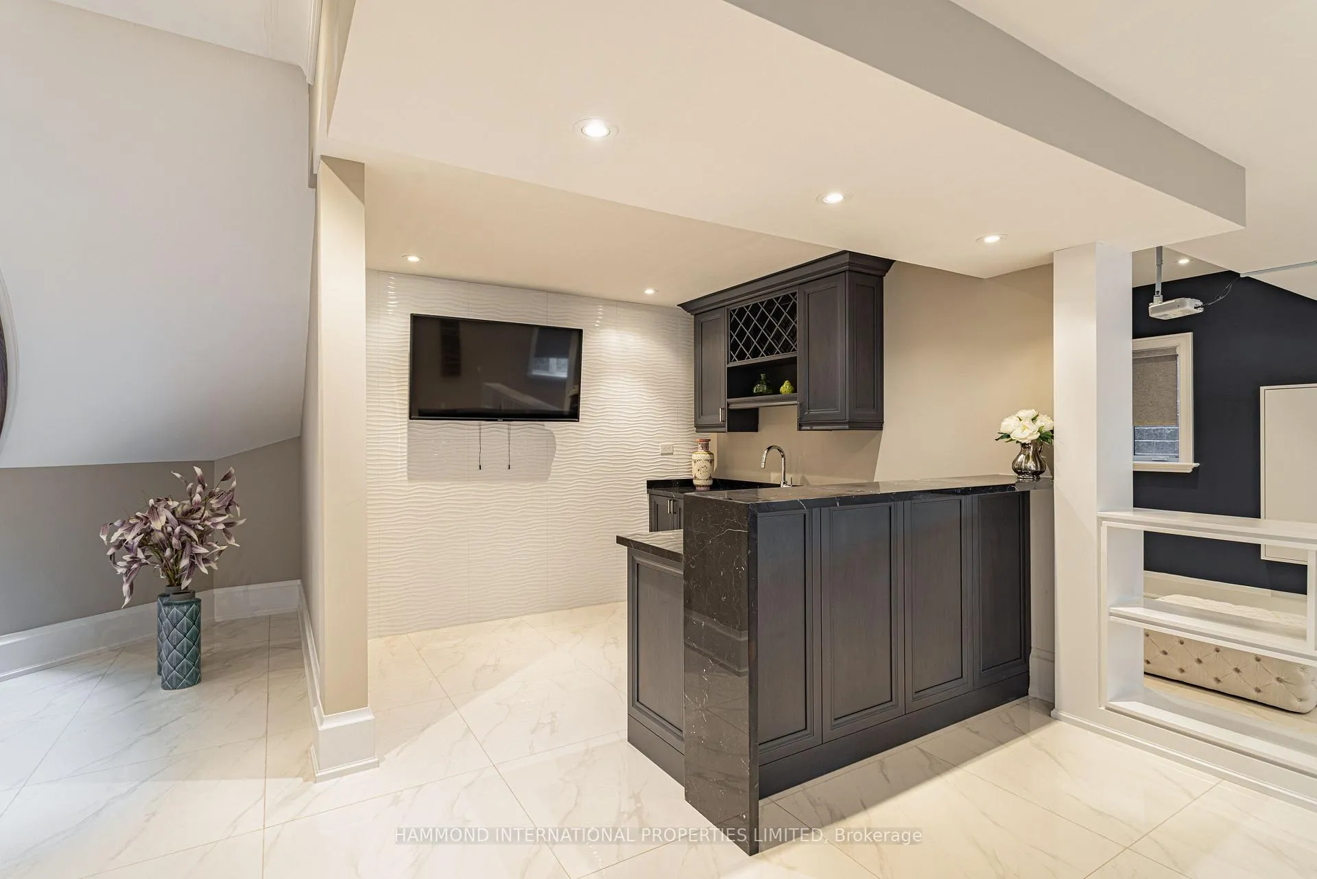 Photo 33 of 21 Hammok Crescent, Markham, Bayview Glen — HOMEH