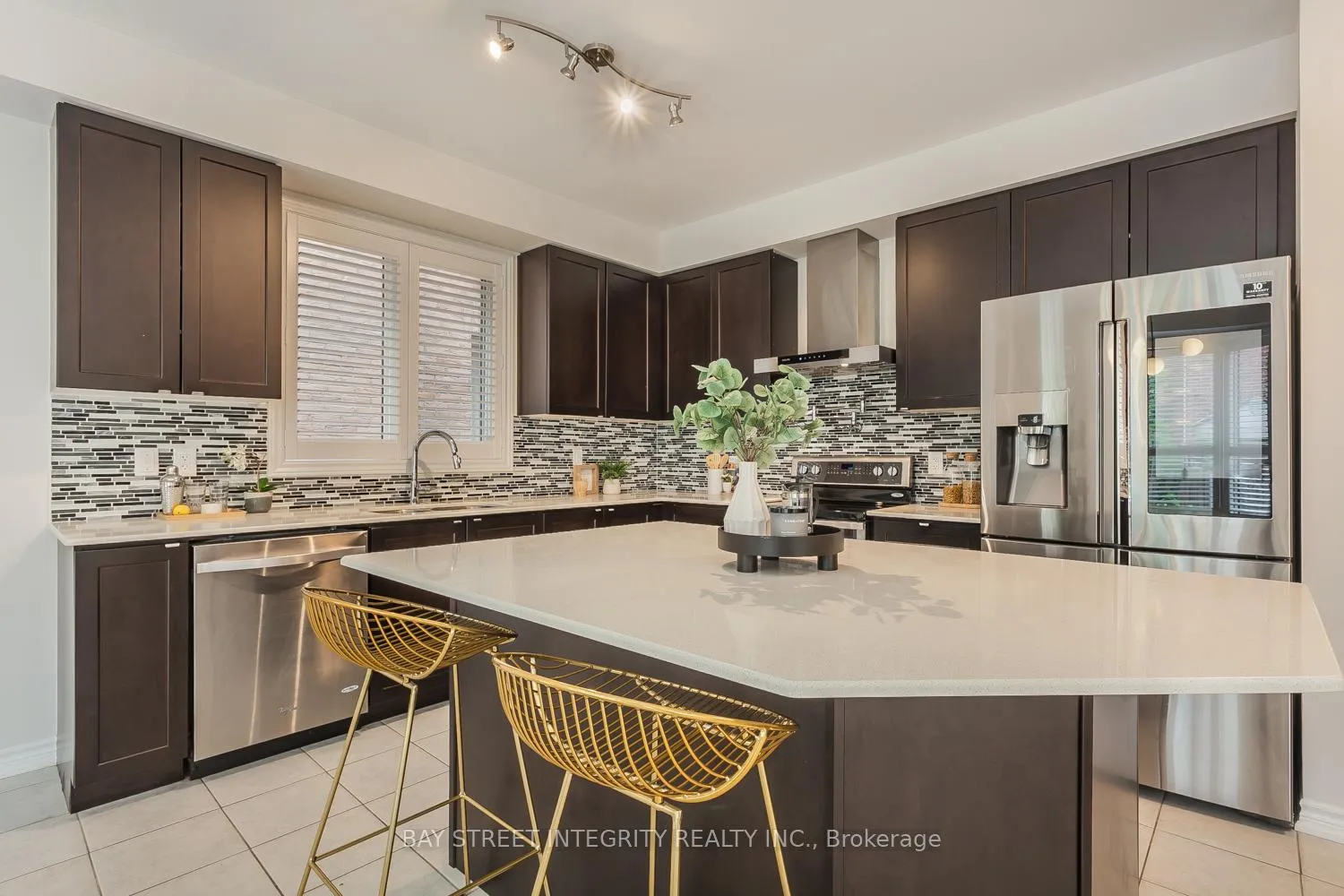 Photo 14 of 26 Carolina Rose Crescent, Markham, Wismer — HOMEH