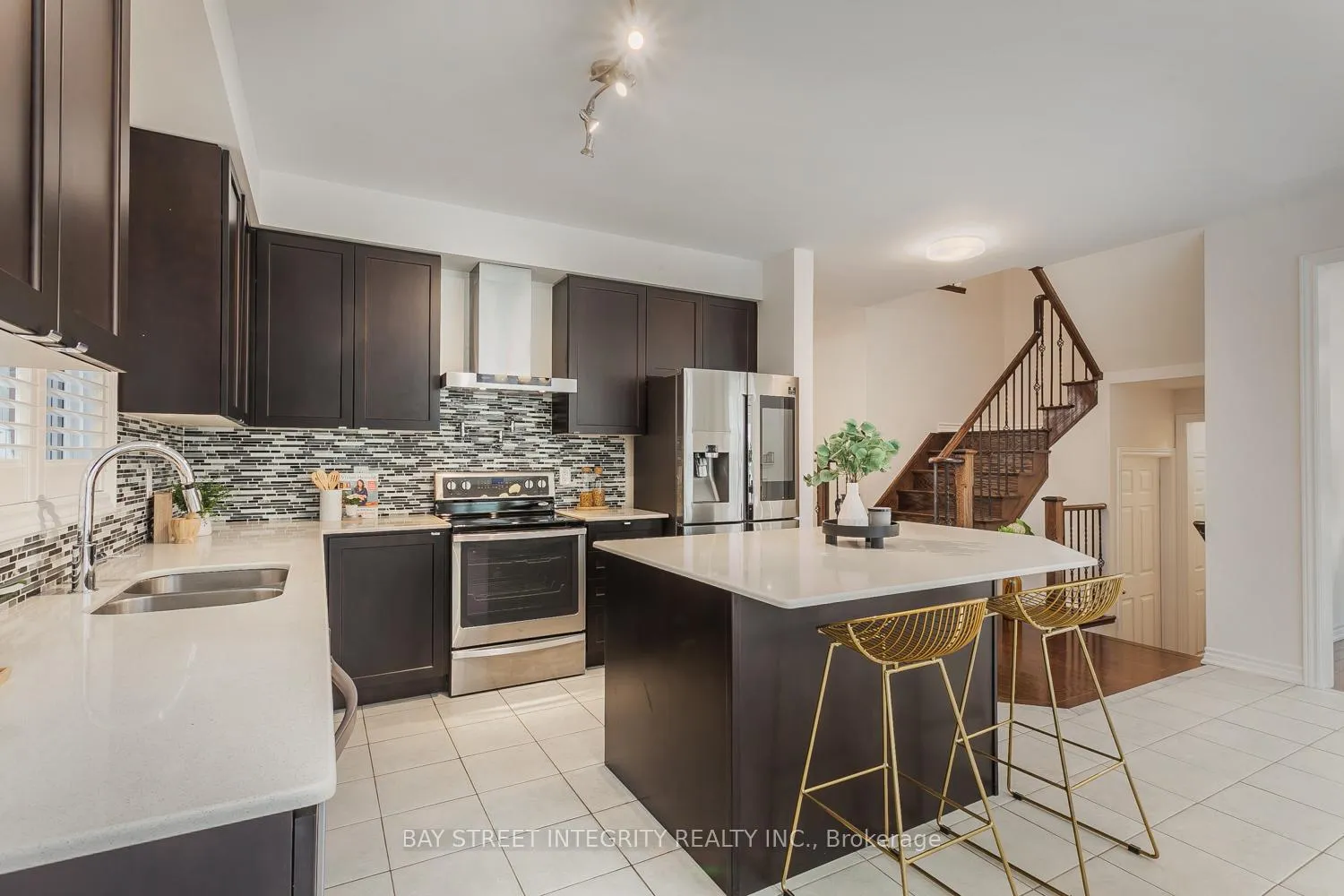 Photo 15 of 26 Carolina Rose Crescent, Markham, Wismer — HOMEH