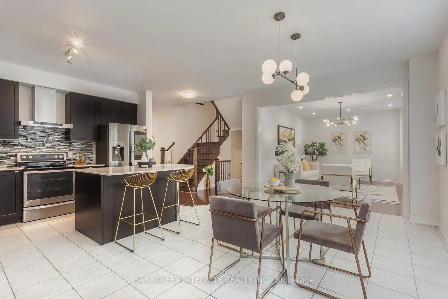 Photo 16 of 26 Carolina Rose Crescent, Markham, Wismer — HOMEH