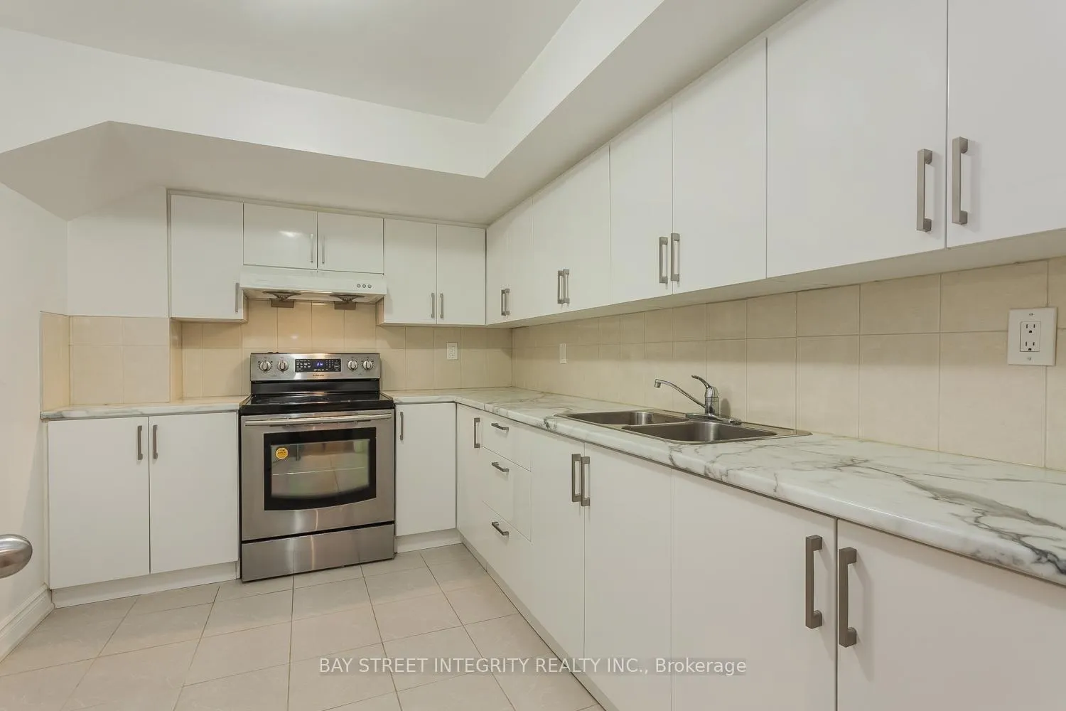 Photo 43 of 26 Carolina Rose Crescent, Markham, Wismer — HOMEH
