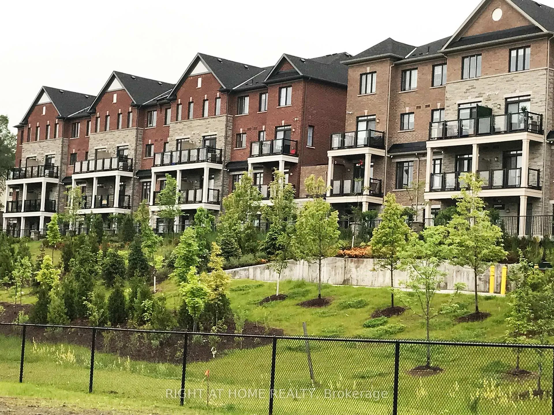 Photo 1 of Unit 413, 201 Pine Grove Road, Vaughan, Islington Woods — HOMEH