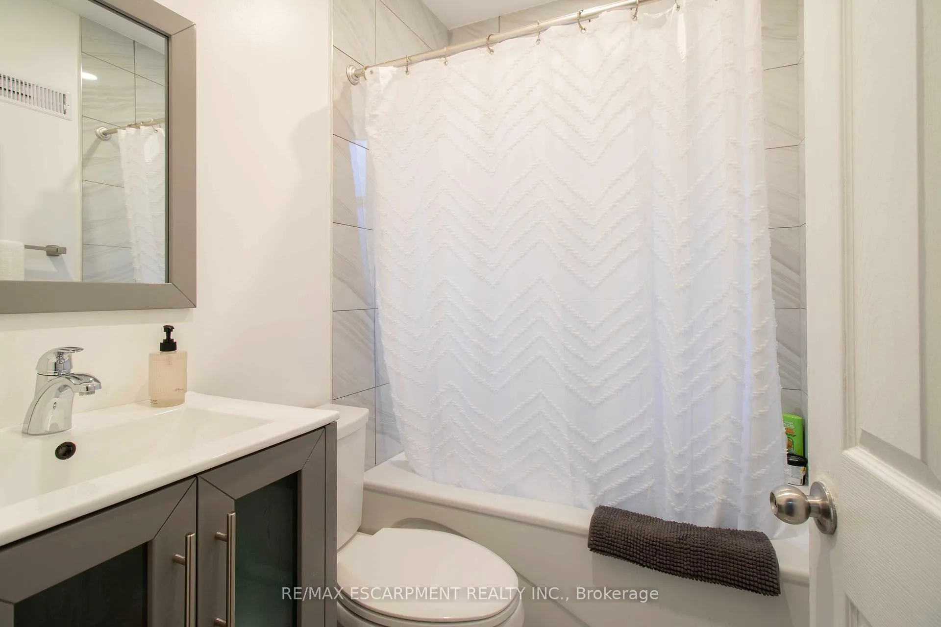 Photo 21 of 149 East 34th Street, Hamilton, Raleigh — HOMEH