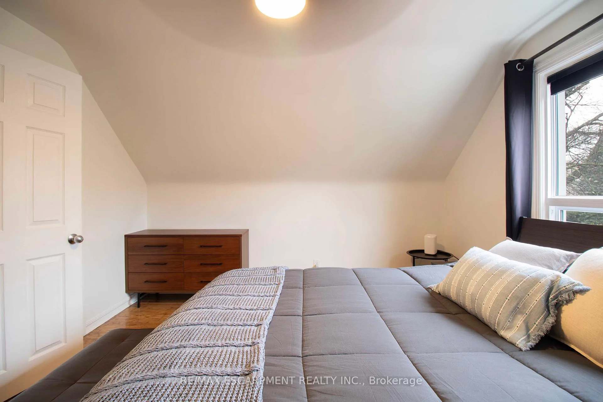 Photo 27 of 149 East 34th Street, Hamilton, Raleigh — HOMEH