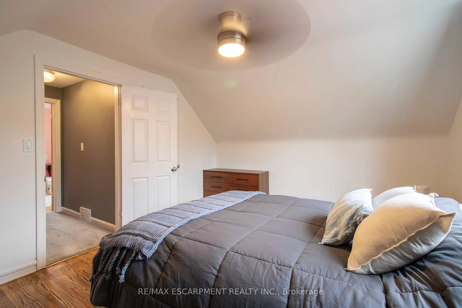 Photo 28 of 149 East 34th Street, Hamilton, Raleigh — HOMEH