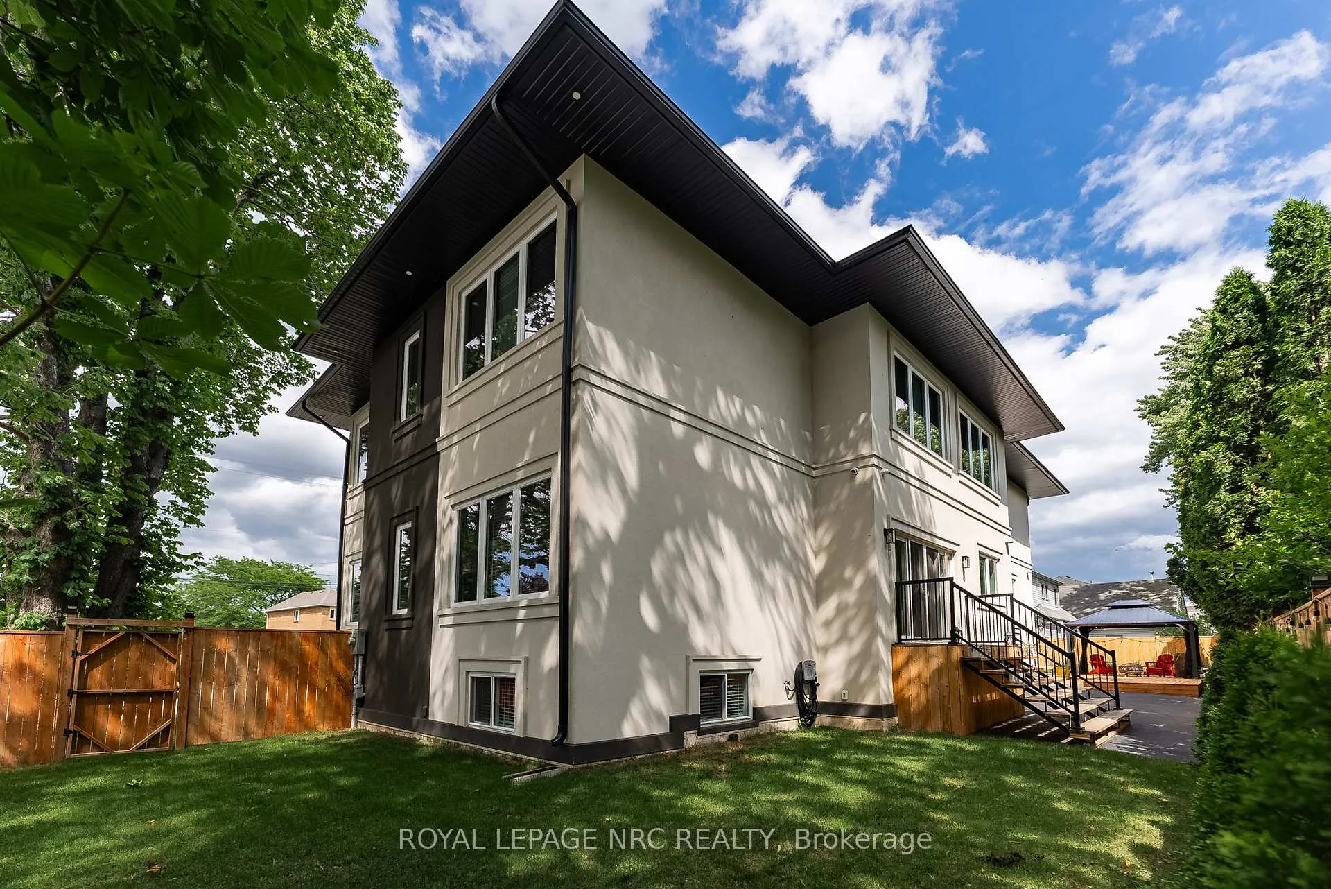 Photo 45 of 22 Lake Street, Grimsby, Grimsby Beach — HOMEH