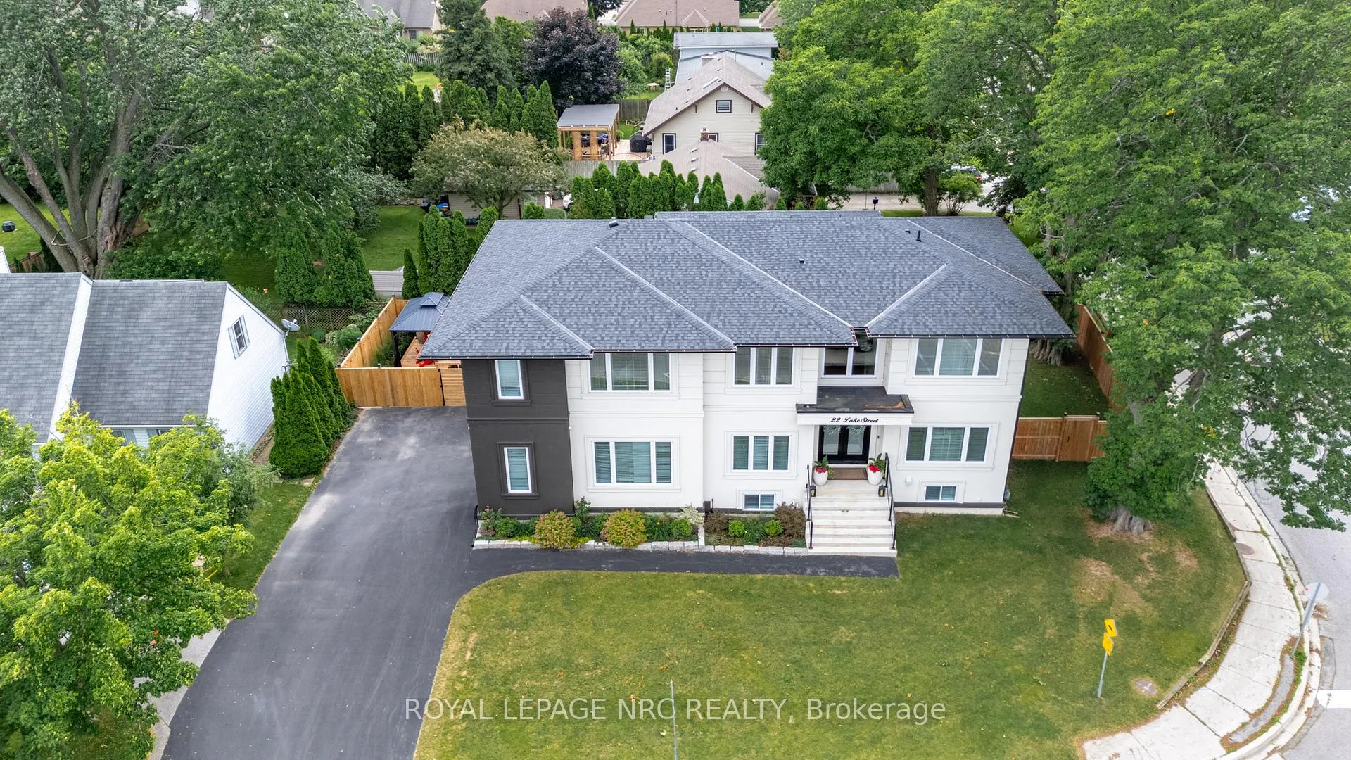 Photo 48 of 22 Lake Street, Grimsby, Grimsby Beach — HOMEH