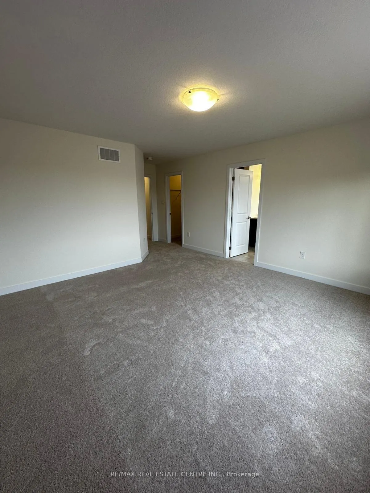 Photo 15 of 69 Moss Drive, Cambridge — HOMEH
