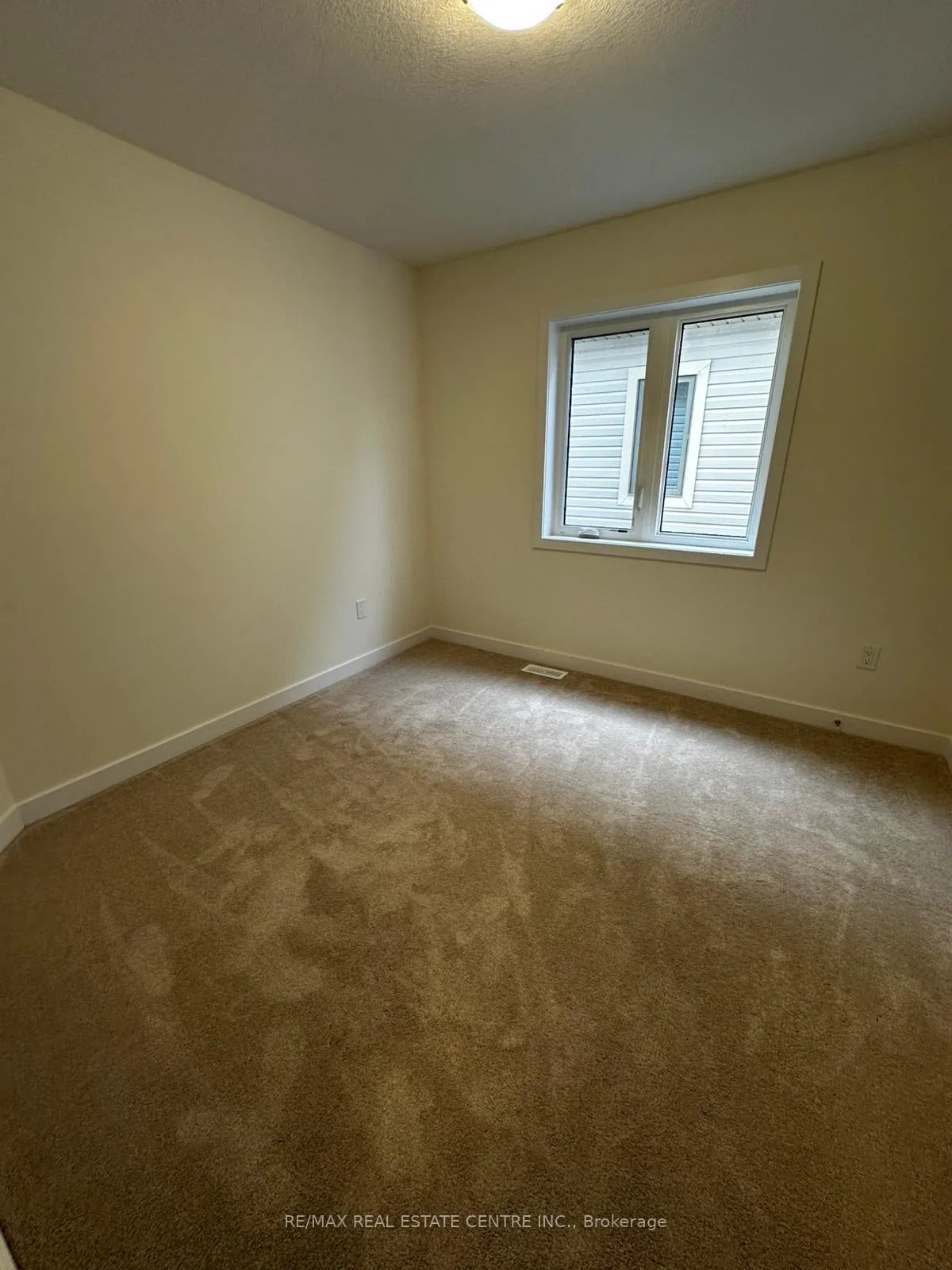 Photo 29 of 69 Moss Drive, Cambridge — HOMEH