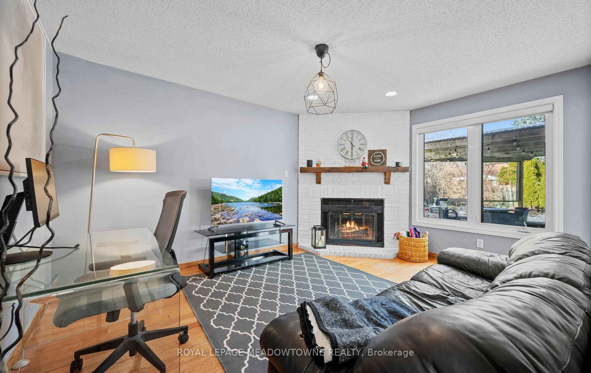 Photo 12 of 16 Cox Crescent, Brampton, Northwood Park — HOMEH