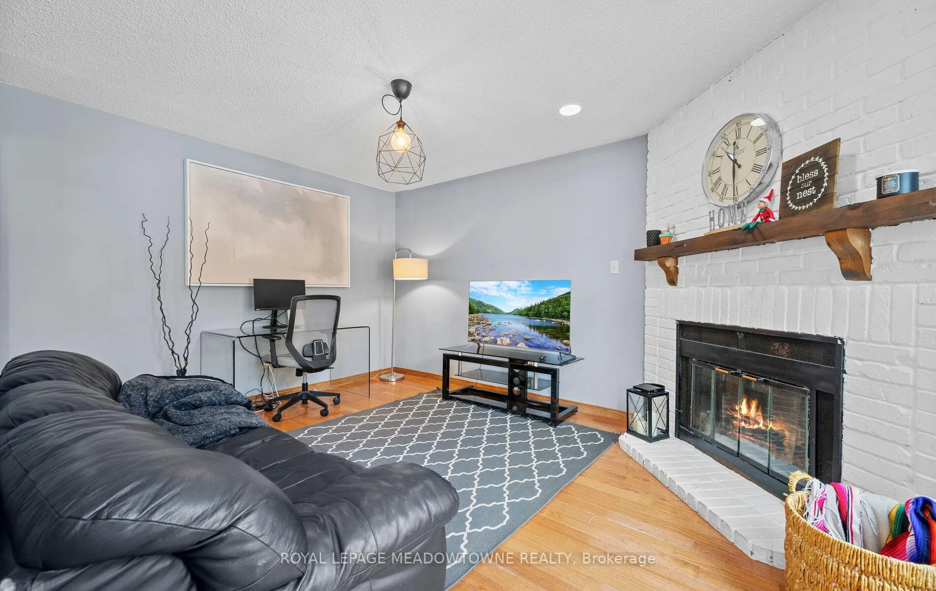 Photo 13 of 16 Cox Crescent, Brampton, Northwood Park — HOMEH