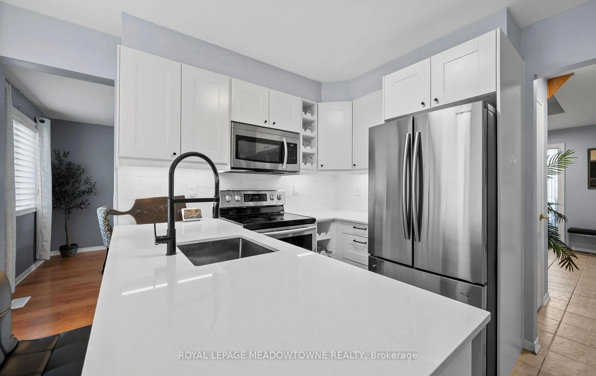 Photo 17 of 16 Cox Crescent, Brampton, Northwood Park — HOMEH