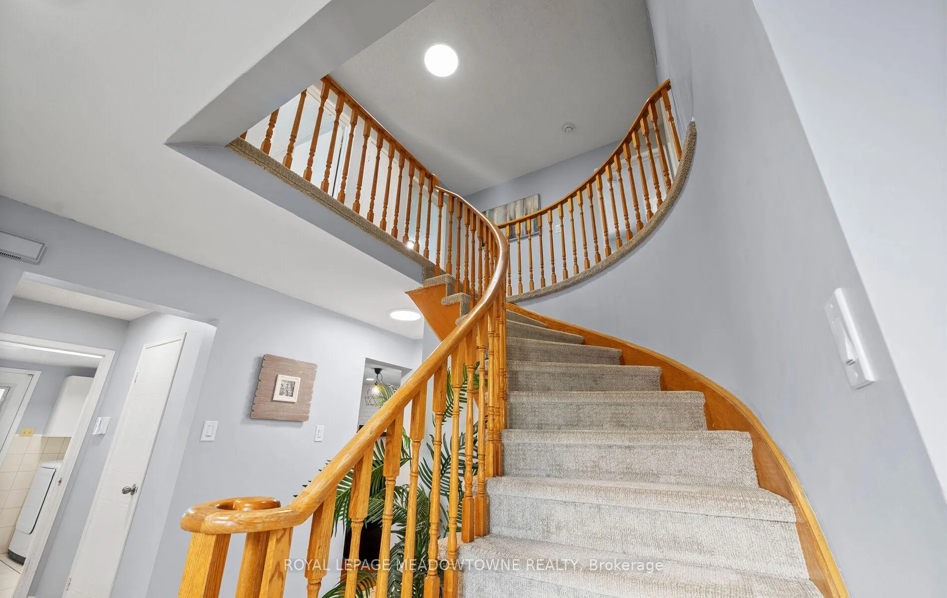 Photo 20 of 16 Cox Crescent, Brampton, Northwood Park — HOMEH