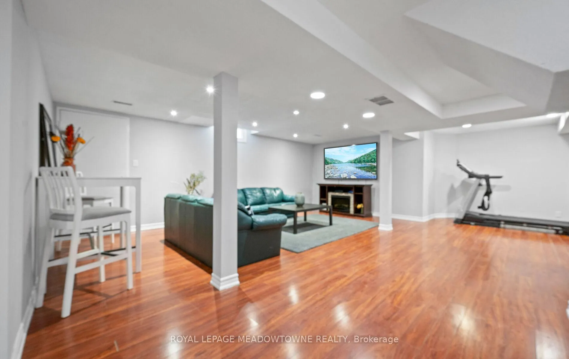 Photo 30 of 16 Cox Crescent, Brampton, Northwood Park — HOMEH