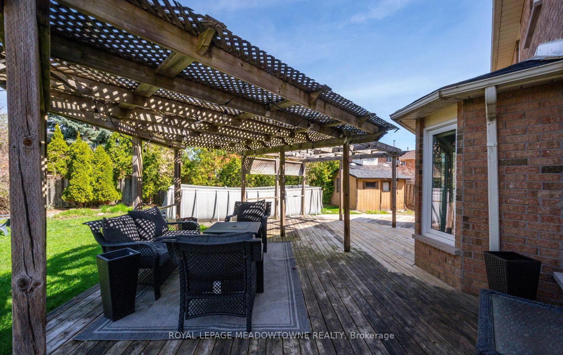 Photo 35 of 16 Cox Crescent, Brampton, Northwood Park — HOMEH