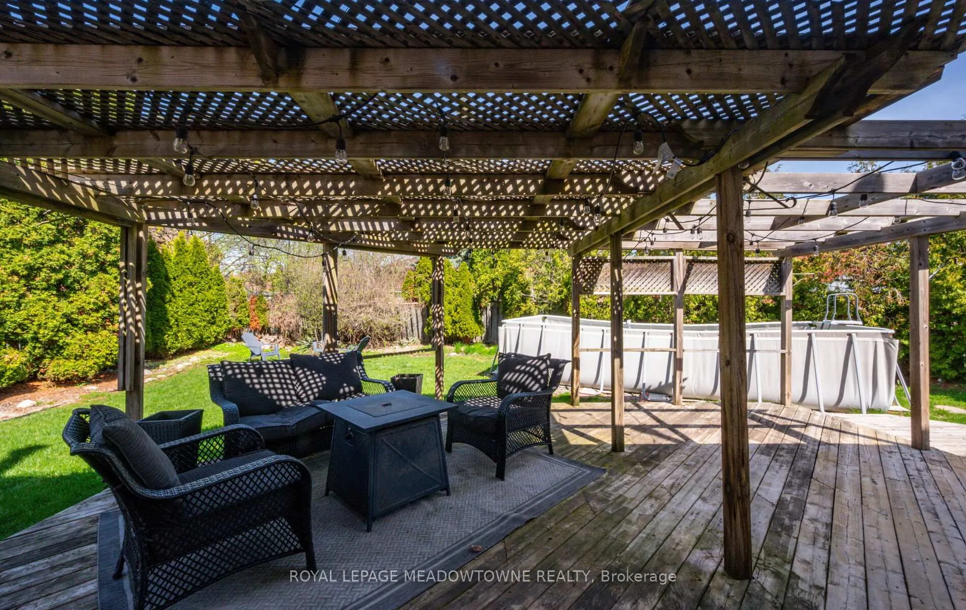 Photo 36 of 16 Cox Crescent, Brampton, Northwood Park — HOMEH