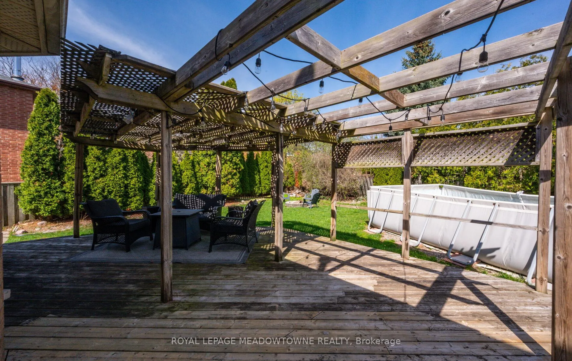 Photo 37 of 16 Cox Crescent, Brampton, Northwood Park — HOMEH