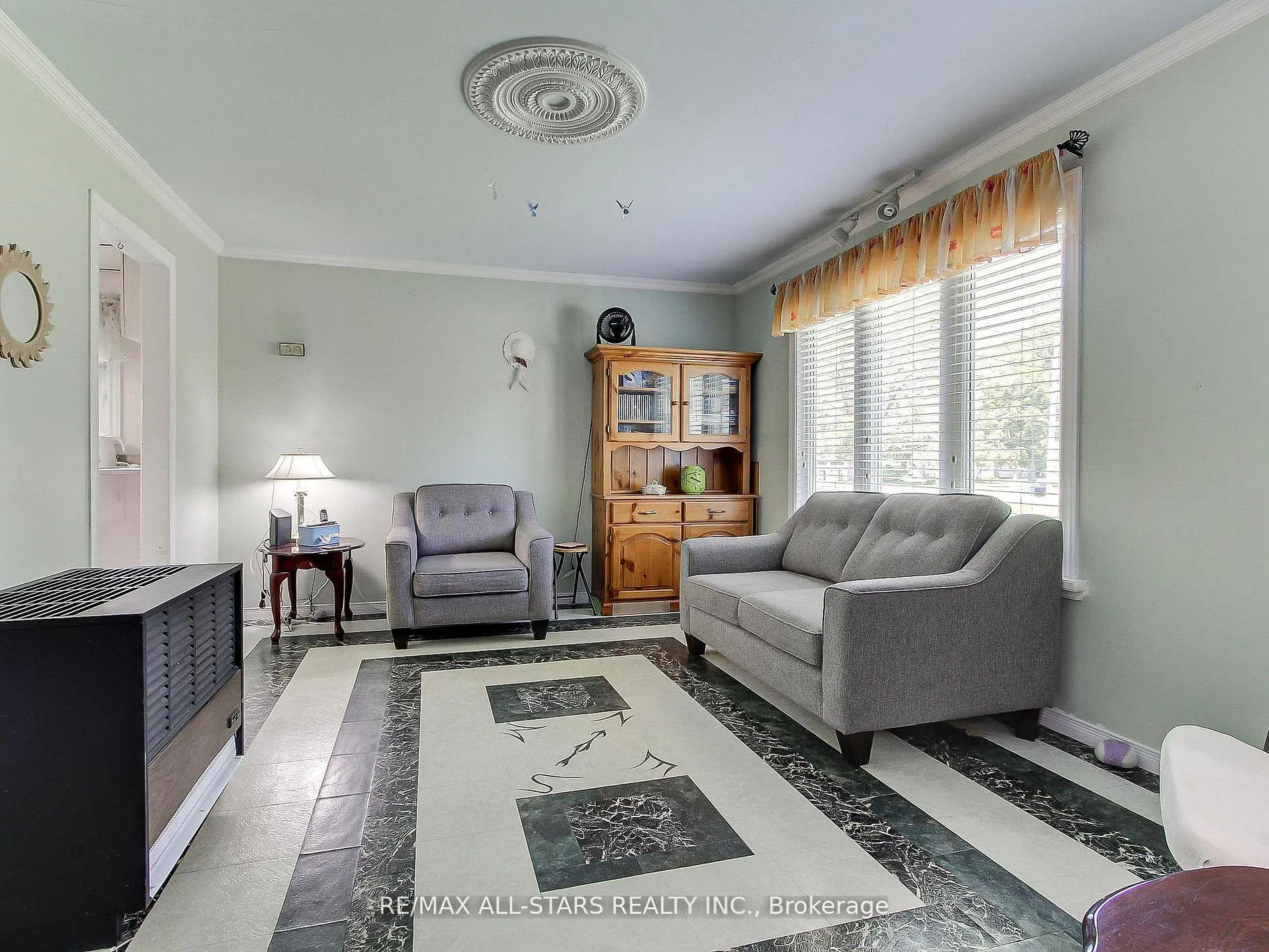 Photo 5 of 9 Riverglen Drive, Georgina, Keswick South — HOMEH