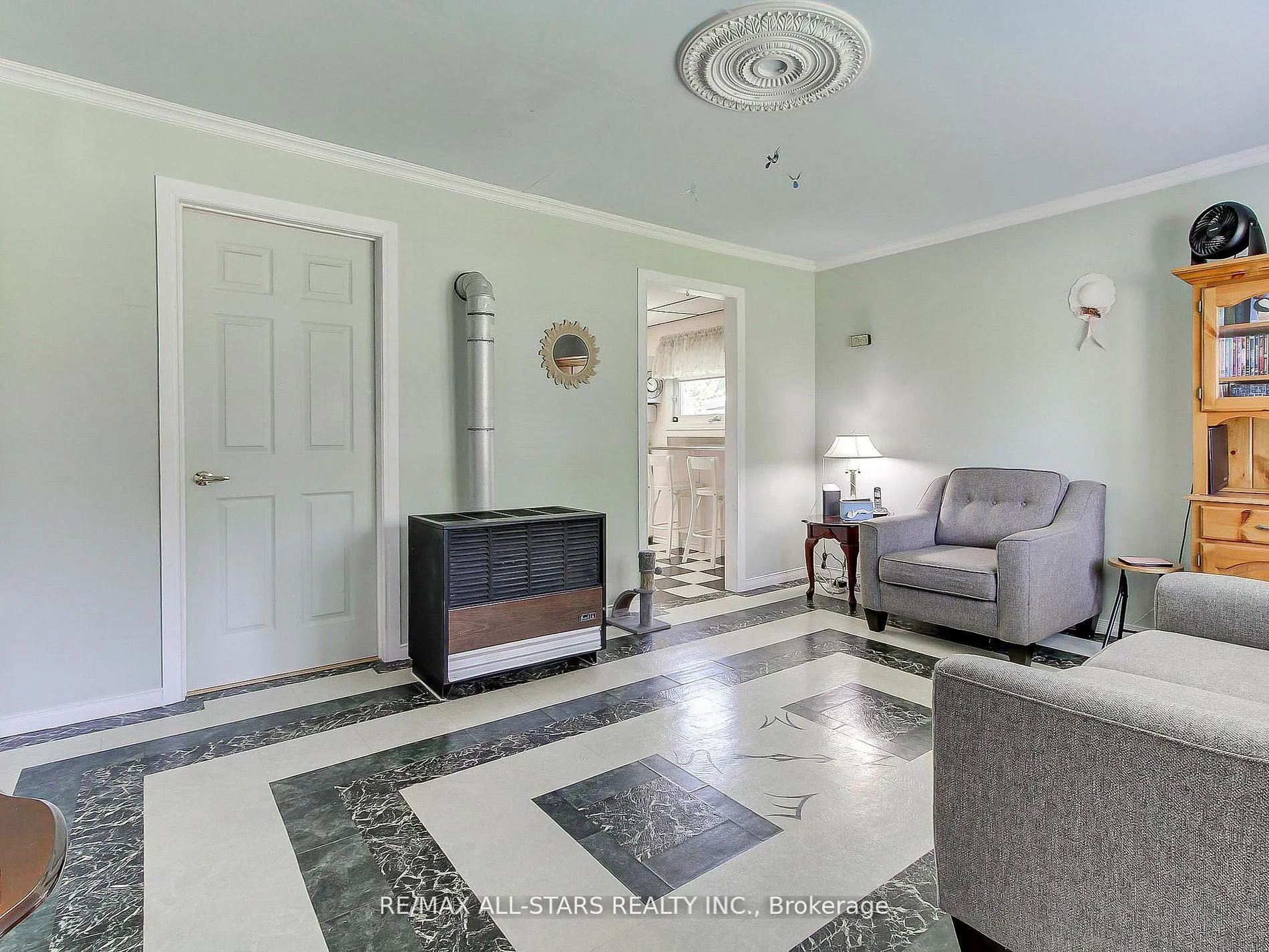Photo 6 of 9 Riverglen Drive, Georgina, Keswick South — HOMEH