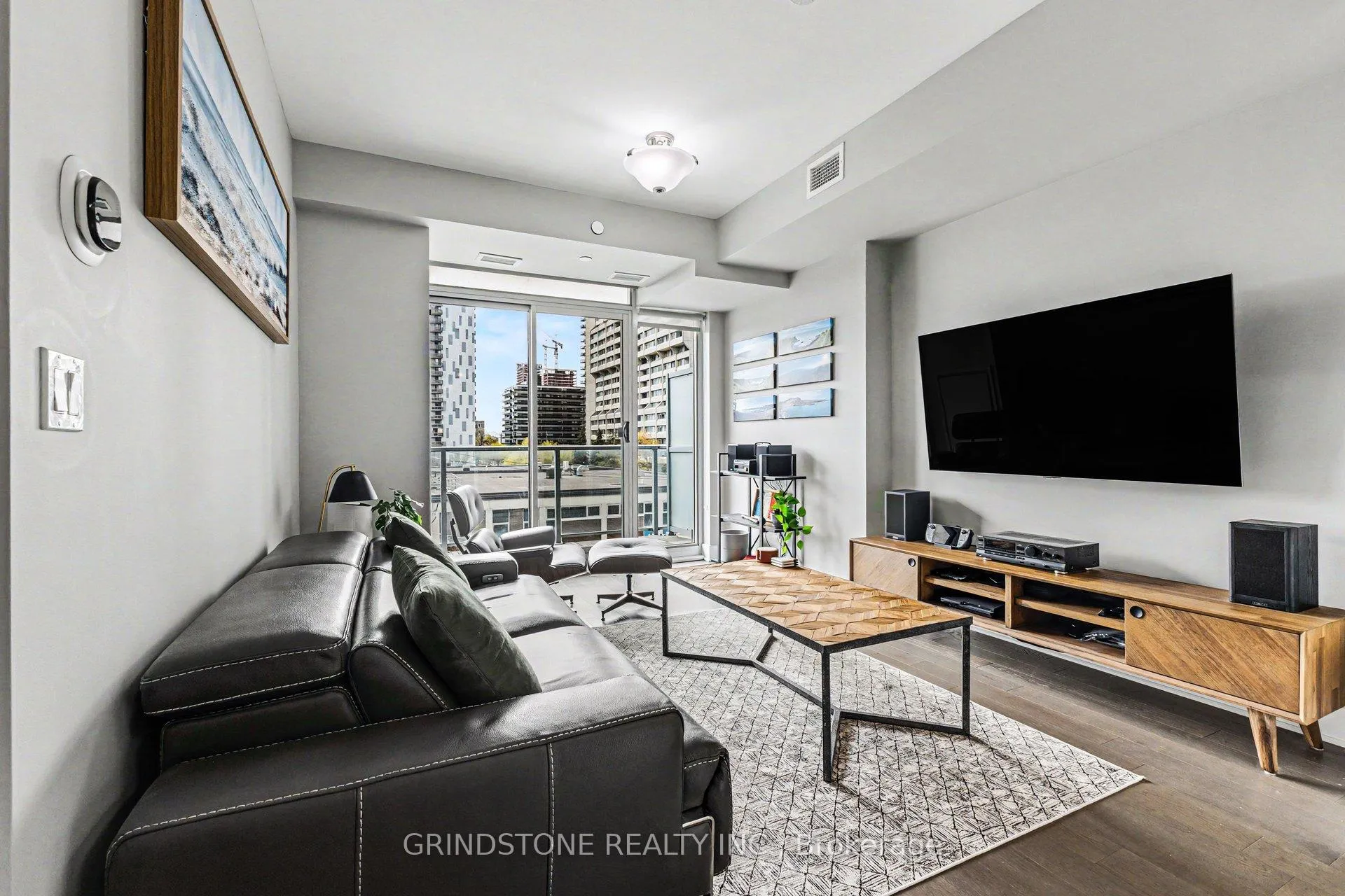 Photo 9 of Unit 501, 255 Bay Street, Ottawa, Ottawa Centre — HOMEH