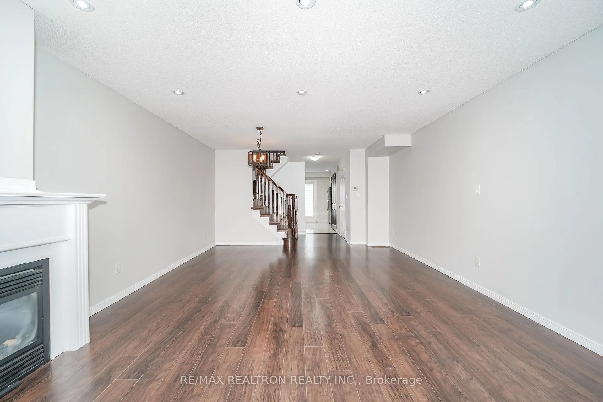 Photo 6 of 22 Webbford Street, Ajax, South West — HOMEH