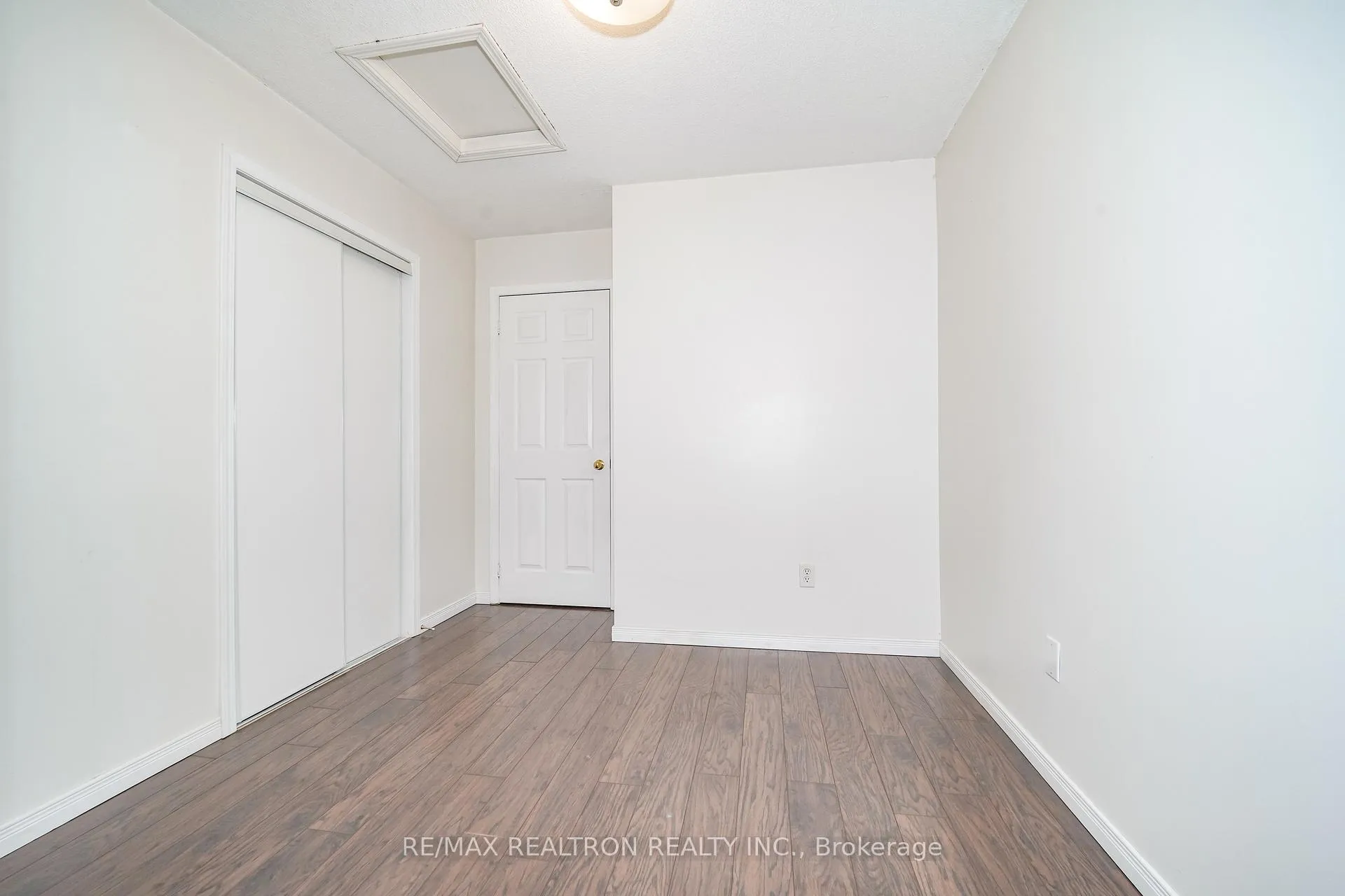 Photo 15 of 22 Webbford Street, Ajax, South West — HOMEH