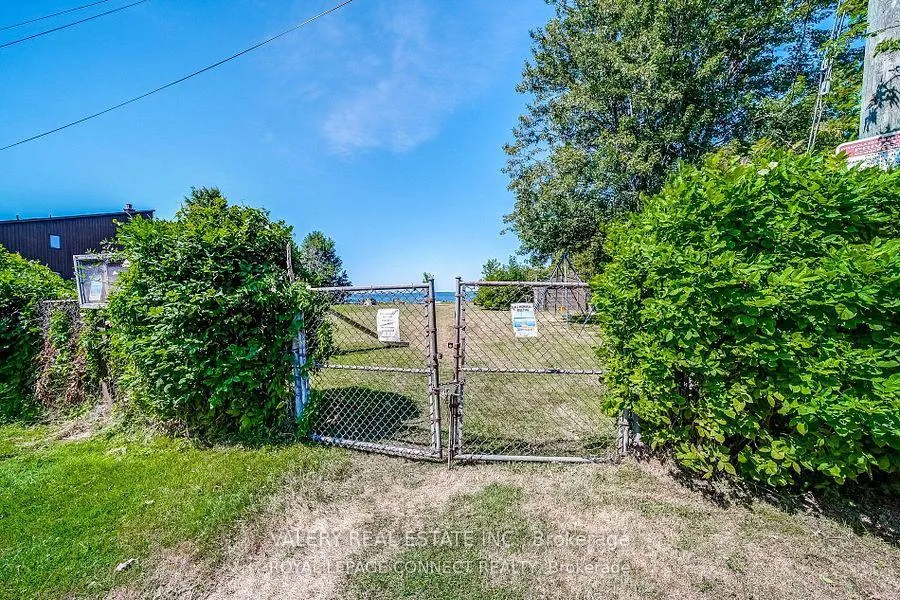Photo 33 of 158 Beach Road, Georgina, Keswick North — HOMEH