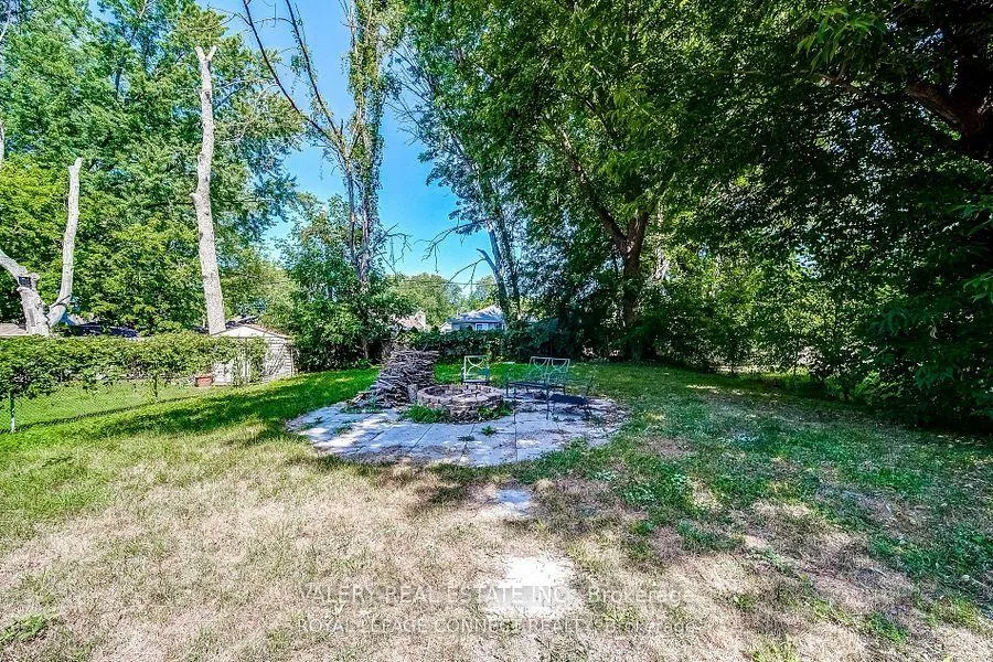 Photo 25 of 158 Beach Road, Georgina, Keswick North — HOMEH