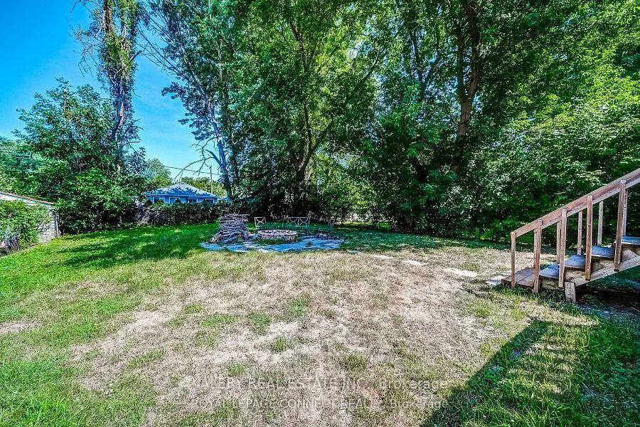 Photo 26 of 158 Beach Road, Georgina, Keswick North — HOMEH