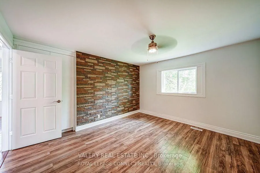 Photo 9 of 158 Beach Road, Georgina, Keswick North — HOMEH