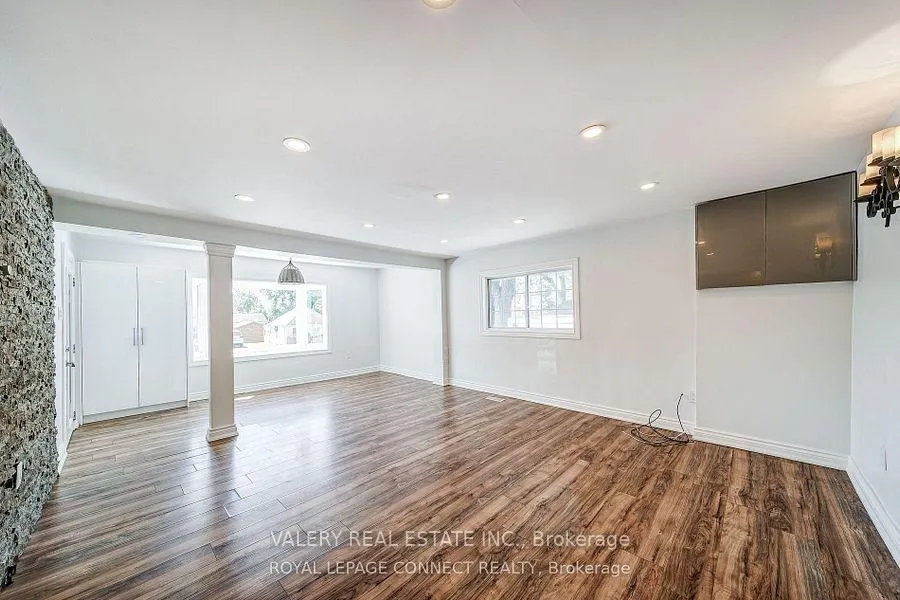 Photo 5 of 158 Beach Road, Georgina, Keswick North — HOMEH