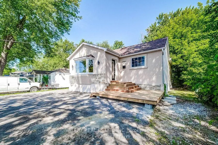 Photo 1 of 158 Beach Road, Georgina, Keswick North — HOMEH