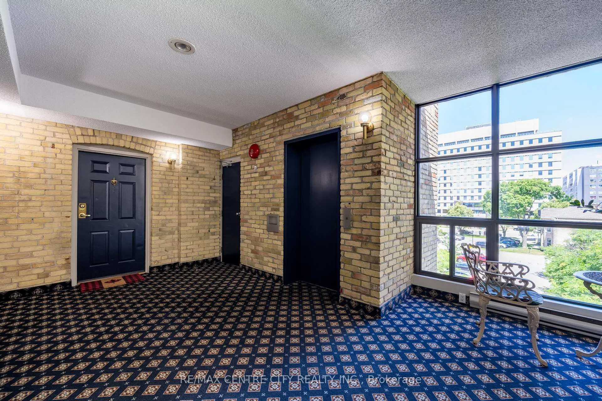 Photo 35 of Unit 401, 280 Queens Avenue S, London, East F — HOMEH
