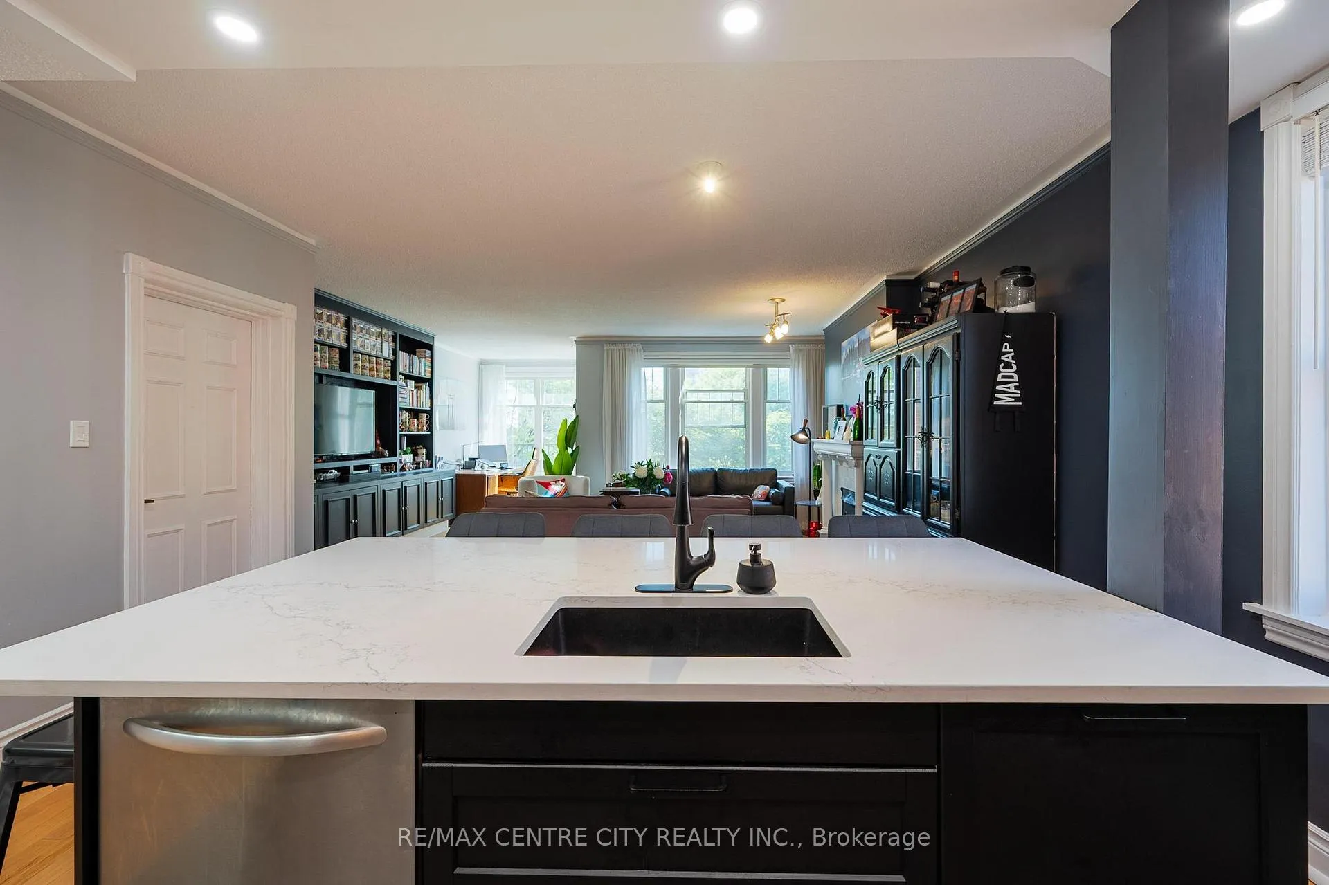 Photo 55 of Unit 401, 280 Queens Avenue S, London, East F — HOMEH