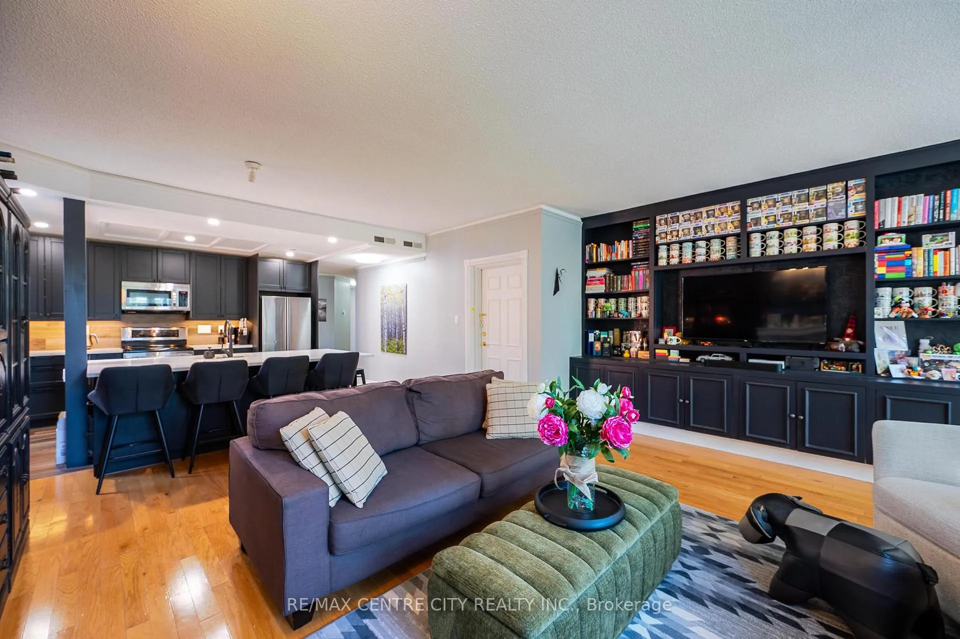Photo 61 of Unit 401, 280 Queens Avenue S, London, East F — HOMEH