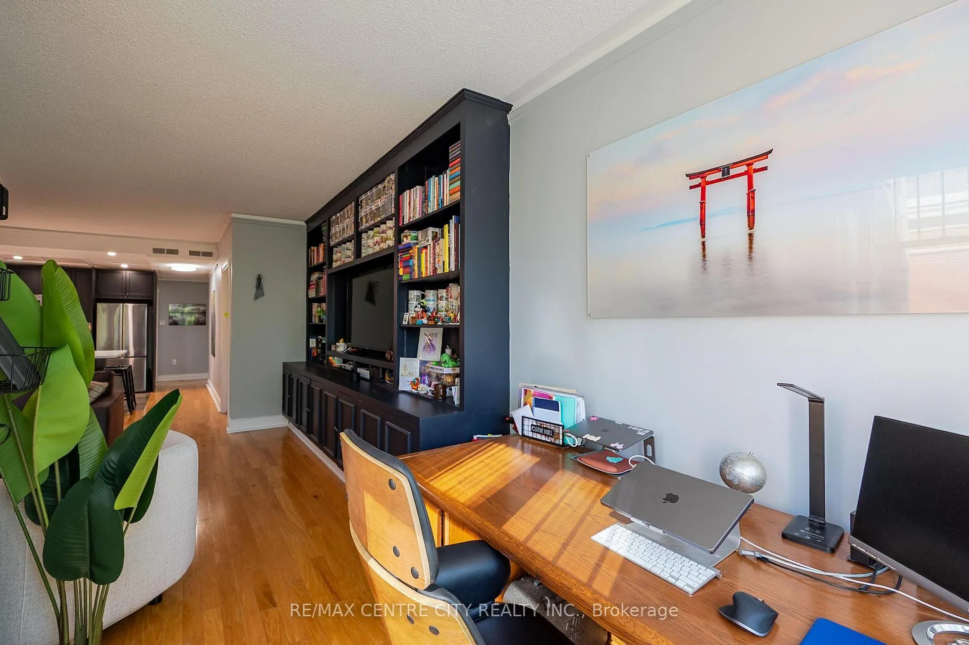 Photo 64 of Unit 401, 280 Queens Avenue S, London, East F — HOMEH