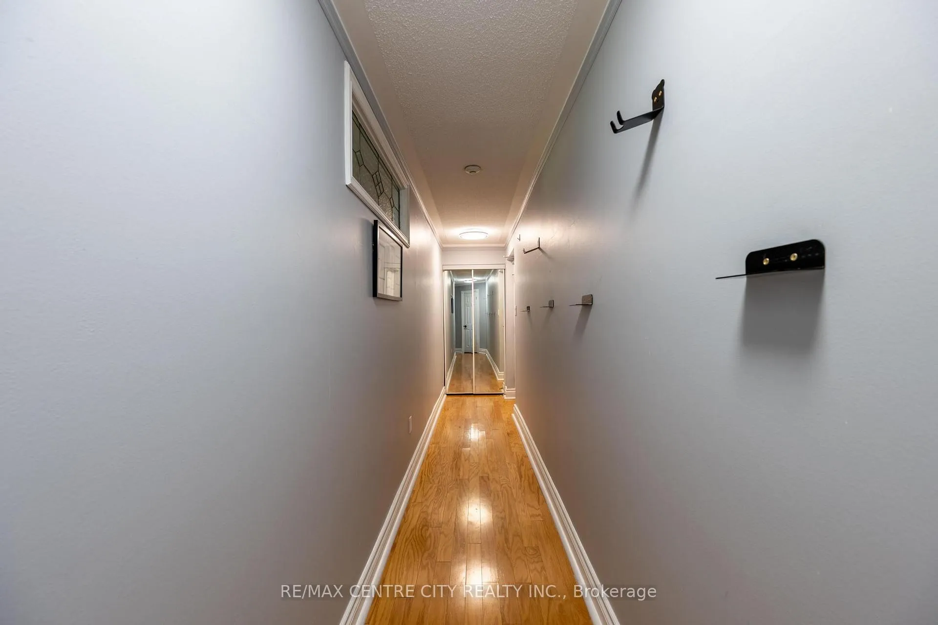 Photo 65 of Unit 401, 280 Queens Avenue S, London, East F — HOMEH